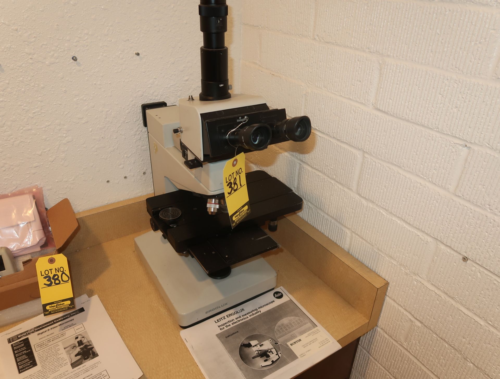 LEITZ ERGOLUX INSPECTION & MEASURING MICROSCOPE