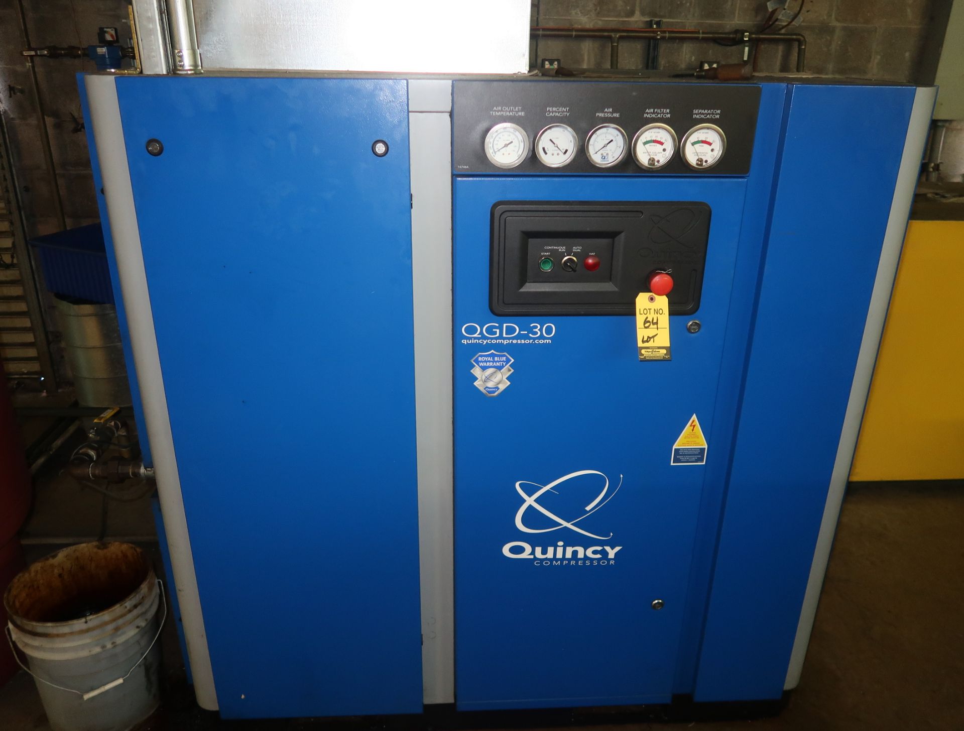 2010 QUINCY QGD-30 ROTARY SCREW AIR COMPRESSOR W/QUINCY DRYER AND HORIZONTAL AIR RECEIVER. 48,785 - Image 2 of 4