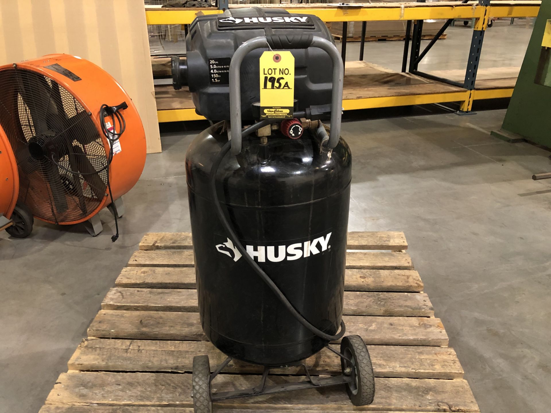 HUSKY 20GAL 150PSI AIR COMPRESSOR