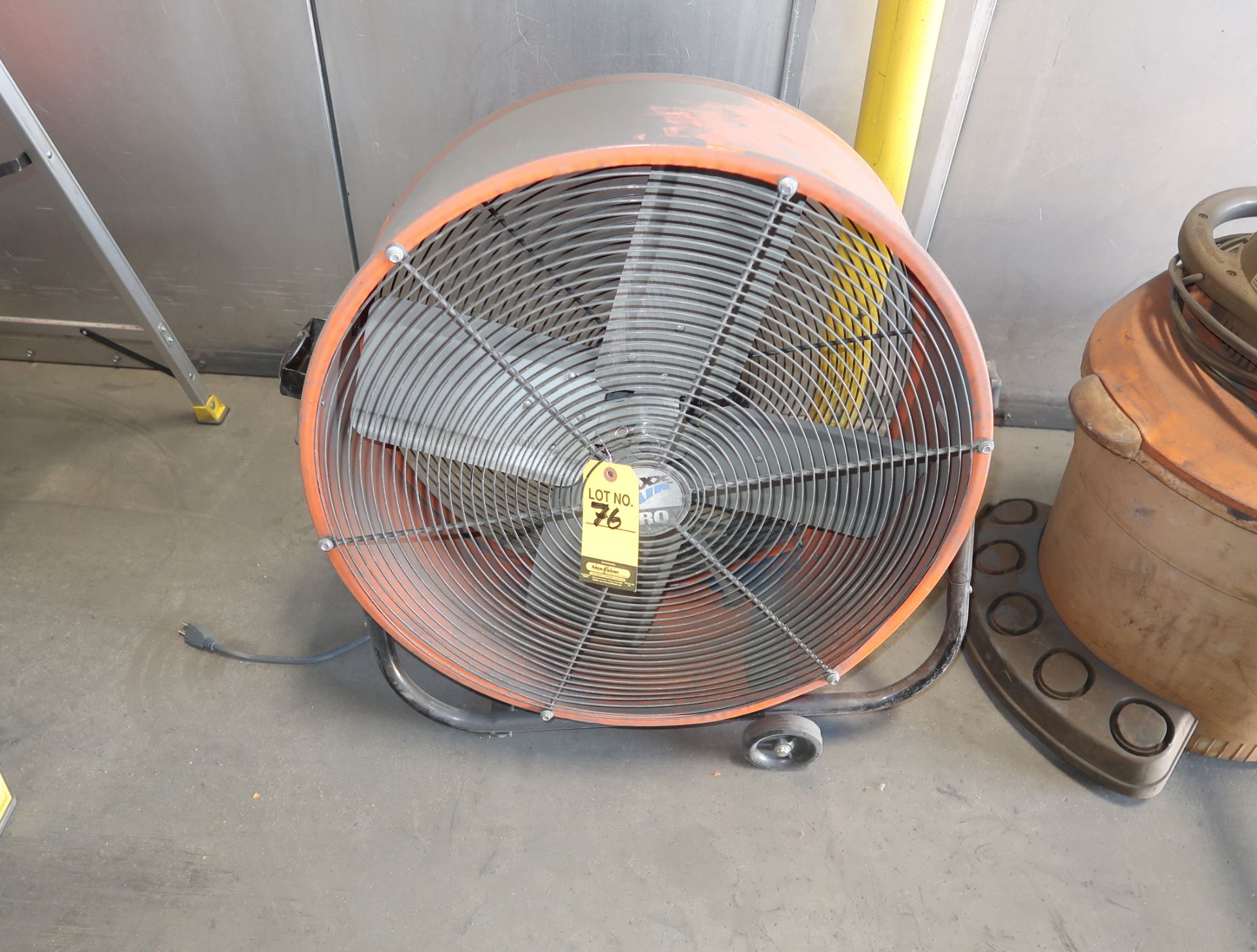 MAX AIR PRO FLOOR SHOP FAN