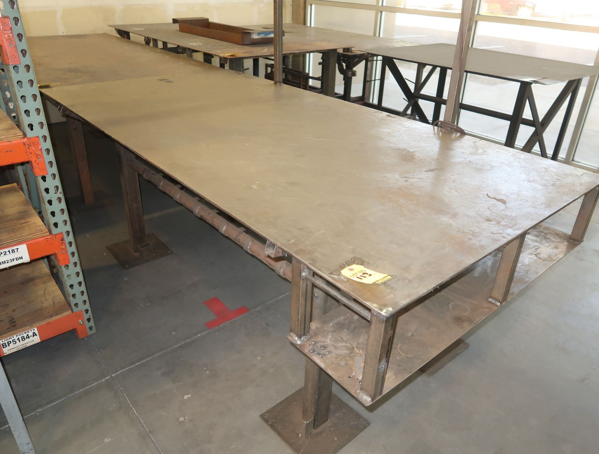 WELDING TABLE 8'X4' W/ LIGHT FIXTURE