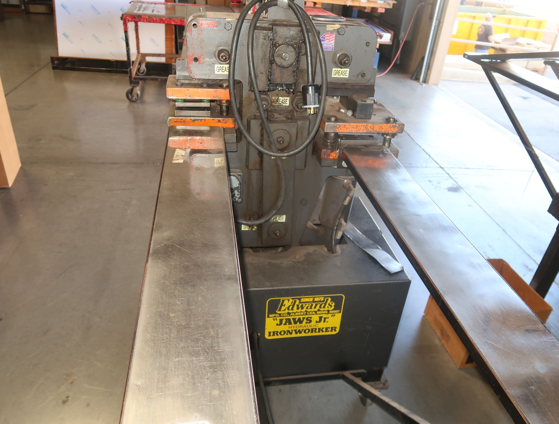 EDWARDS JAW JR HYDRAULIC IRON WORKER 25TON - Image 3 of 4