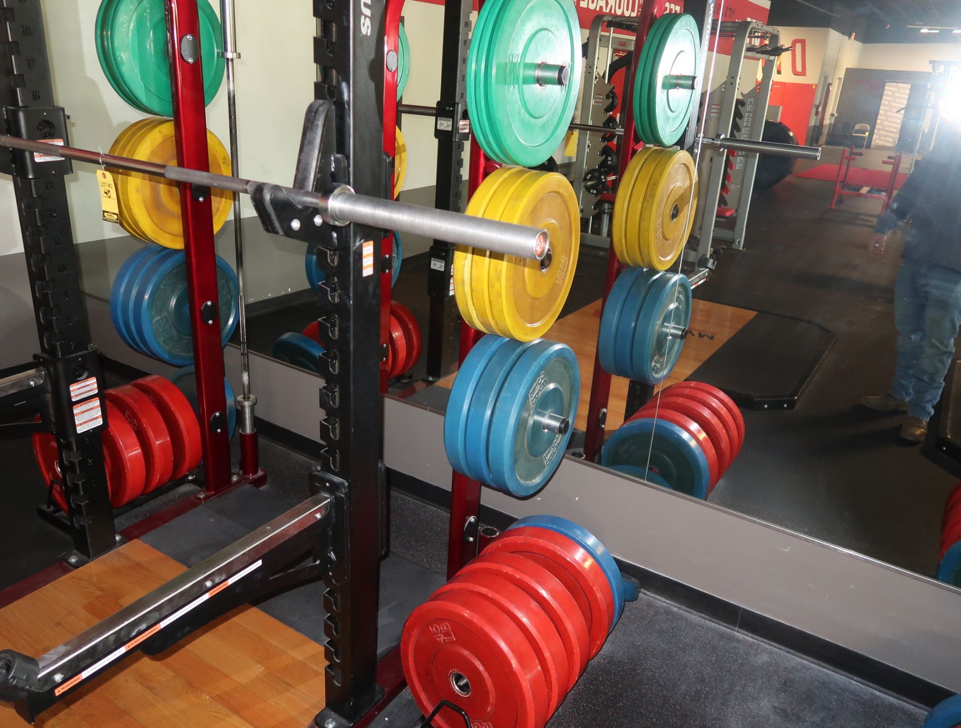 NAUTILUS HALF RACK W/SVA PLATFORM, (2) BARS & PLATES, (8)45#, (9)35#, (6)25#, (7)10# - Image 4 of 6