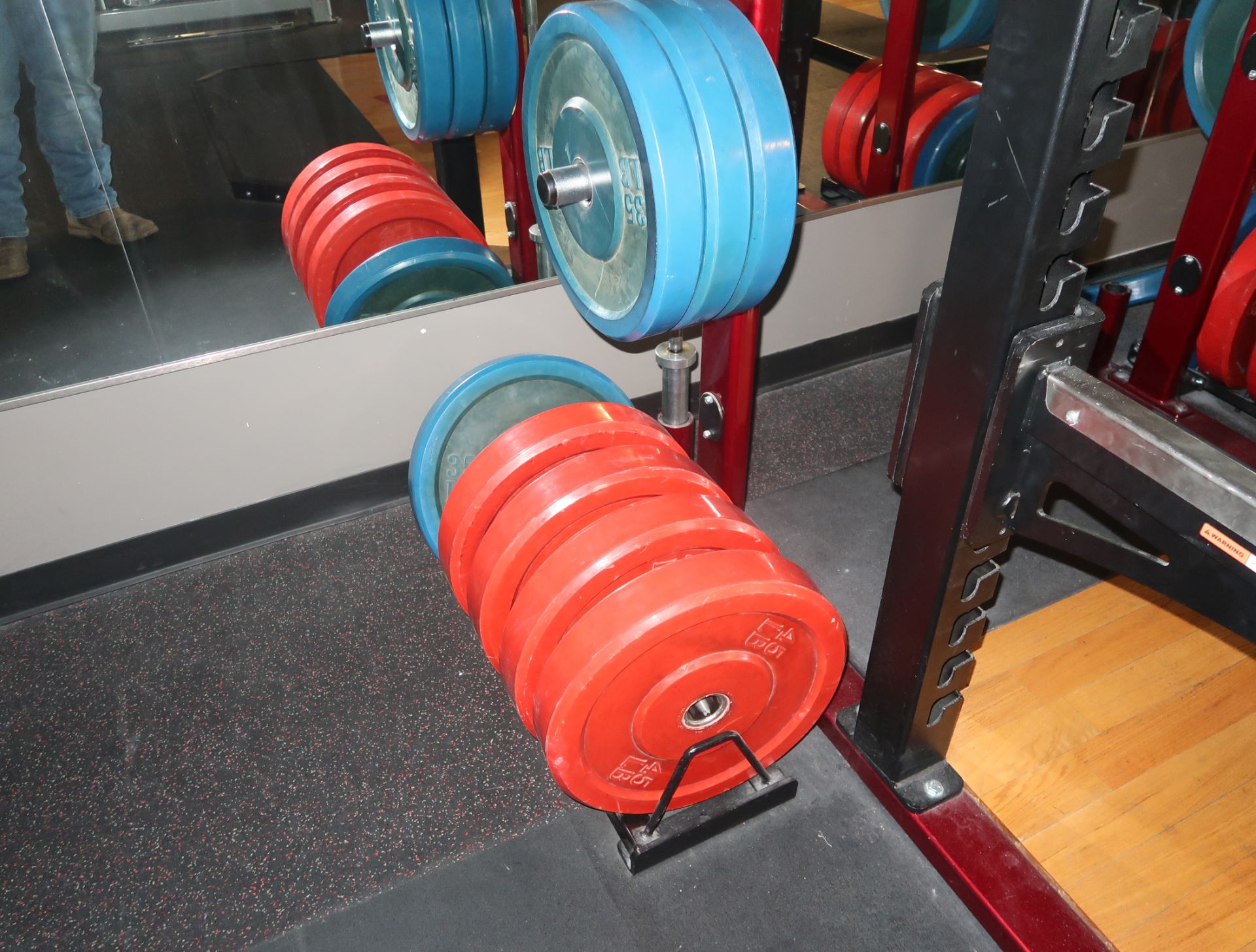 NAUTILUS HALF RACK W/SVA PLATFORM, (2) BARS & PLATES, (8)45#, (9)35#, (6)25#, (7)10# - Image 3 of 6