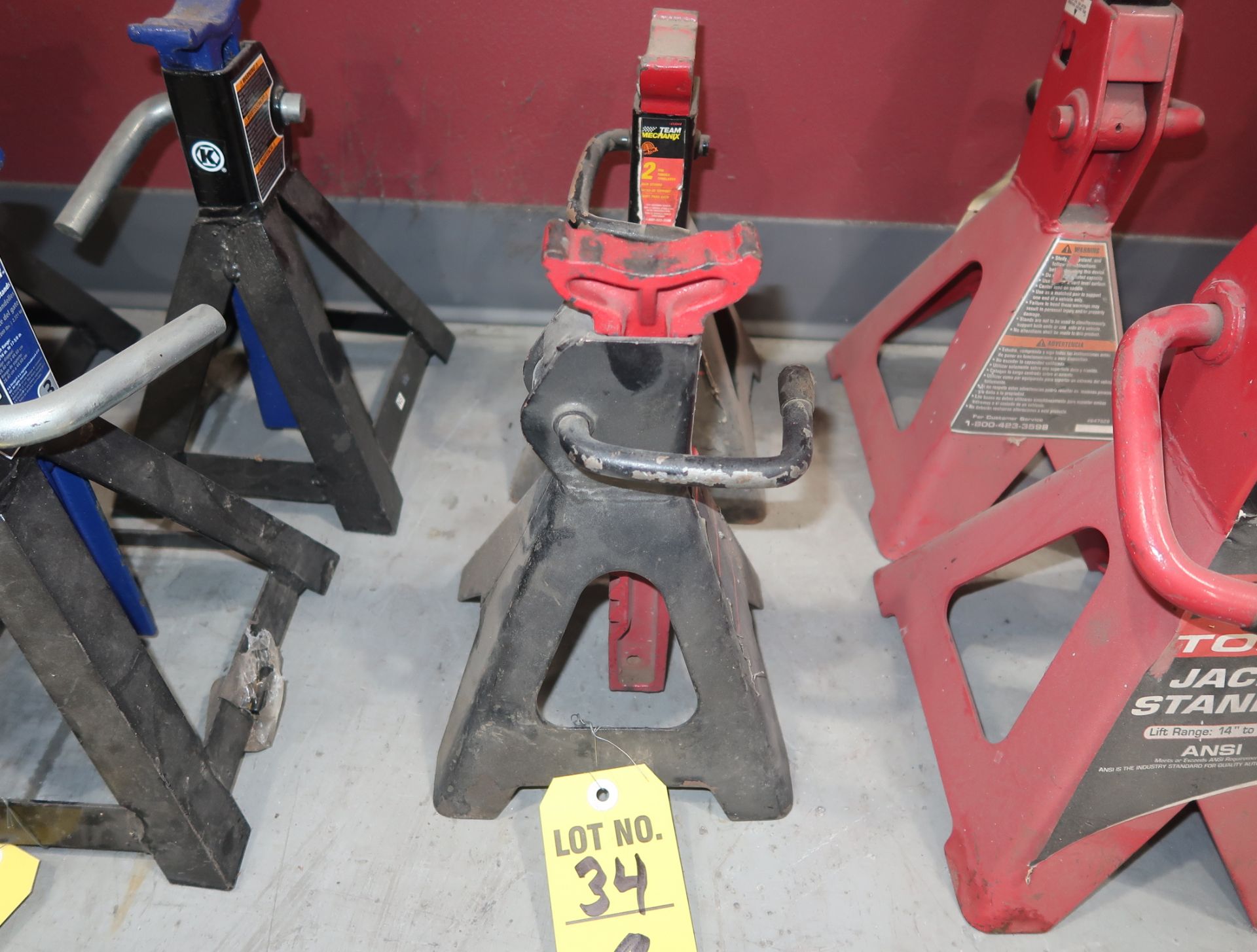 TEAM MECHANIX 2 TON JACK STANDS