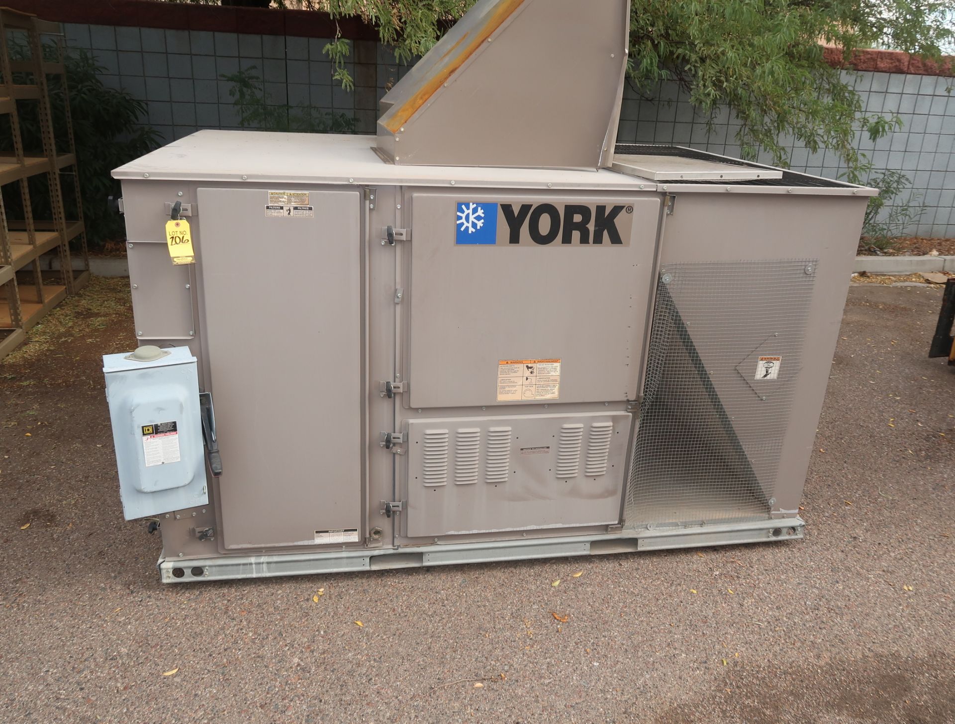 YORK CENTRAL HEAT PUMP SN. BP150C00N4AAA3C