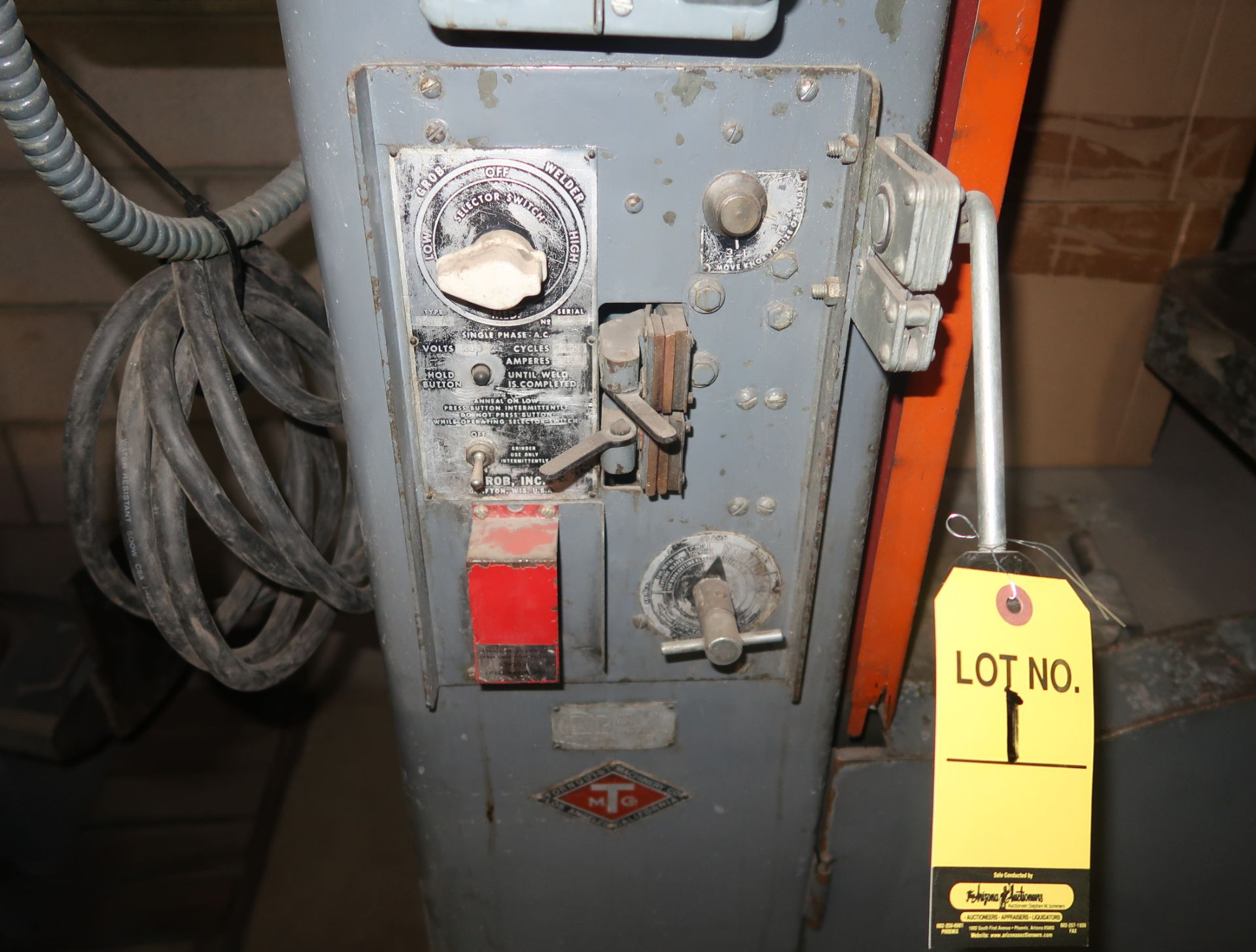 GROB INC. VERTICAL BANDSAW W/BLADE WELDER MDL. N524 SN. 3036 - Image 2 of 3