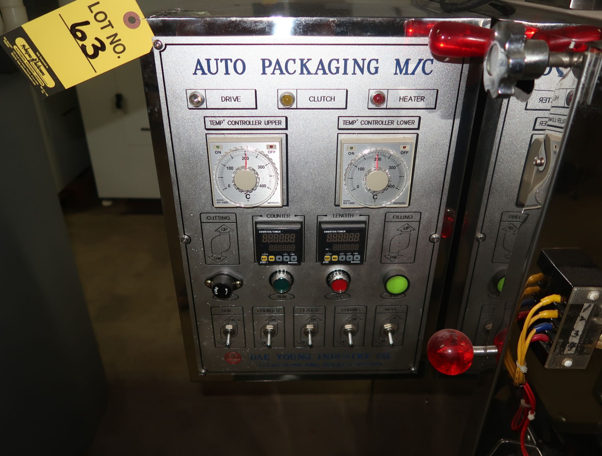 DEE YOUNG INDUSTRY CO AUTO PACKAGING M/C, COFFEE BAGGER/FILLER - Image 2 of 5