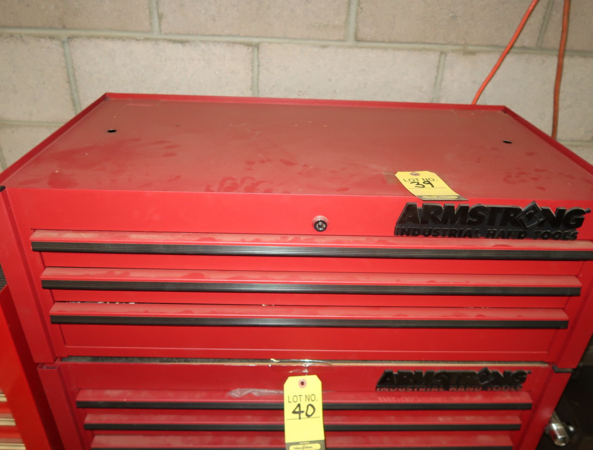 1' ARMSTRONG INDUSTRIAL TOOL BOX (LOCKED, NO KEY, FULL)