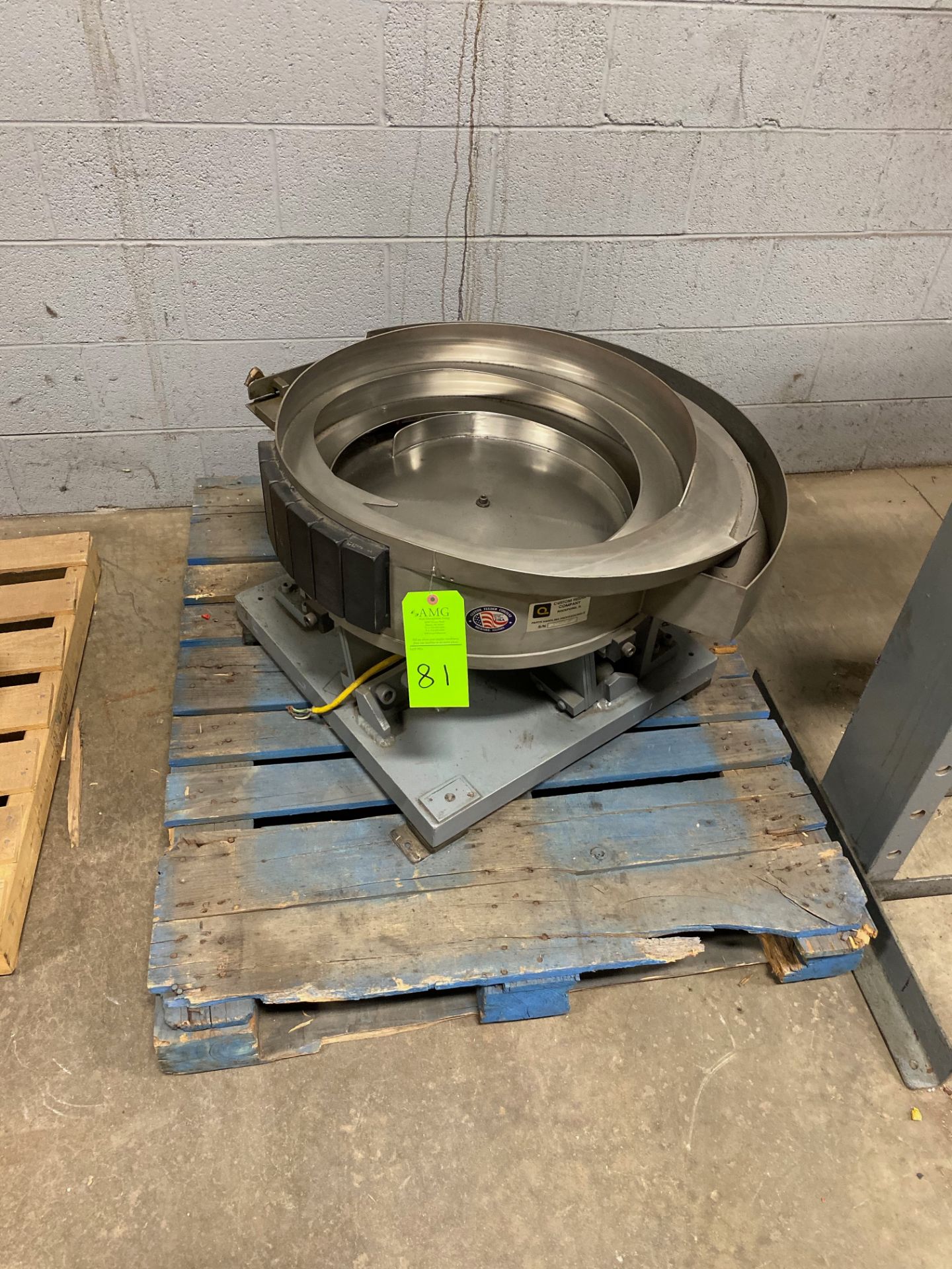 Vibratory bowl