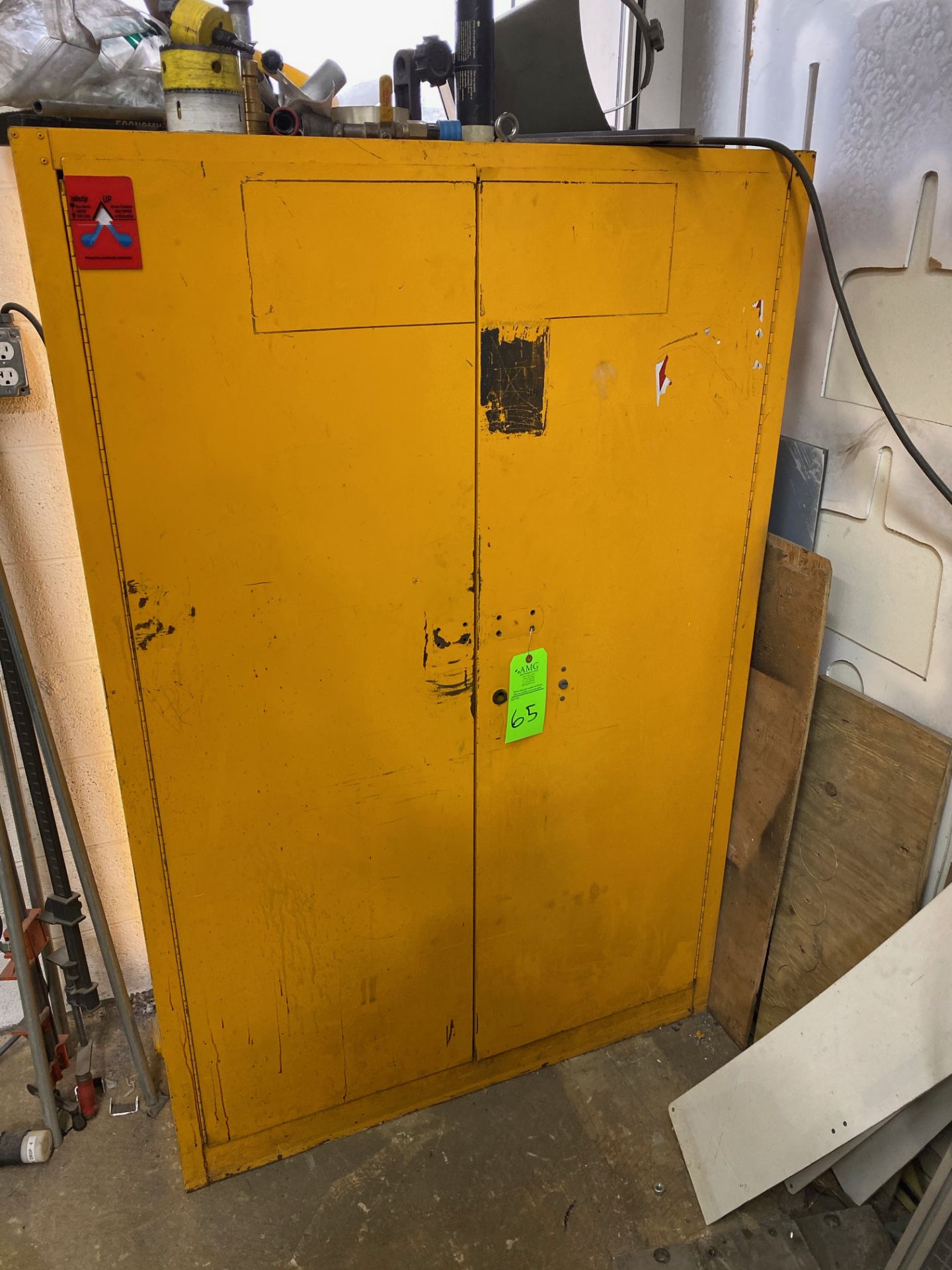 Flammable safety 2 door metal cabinet