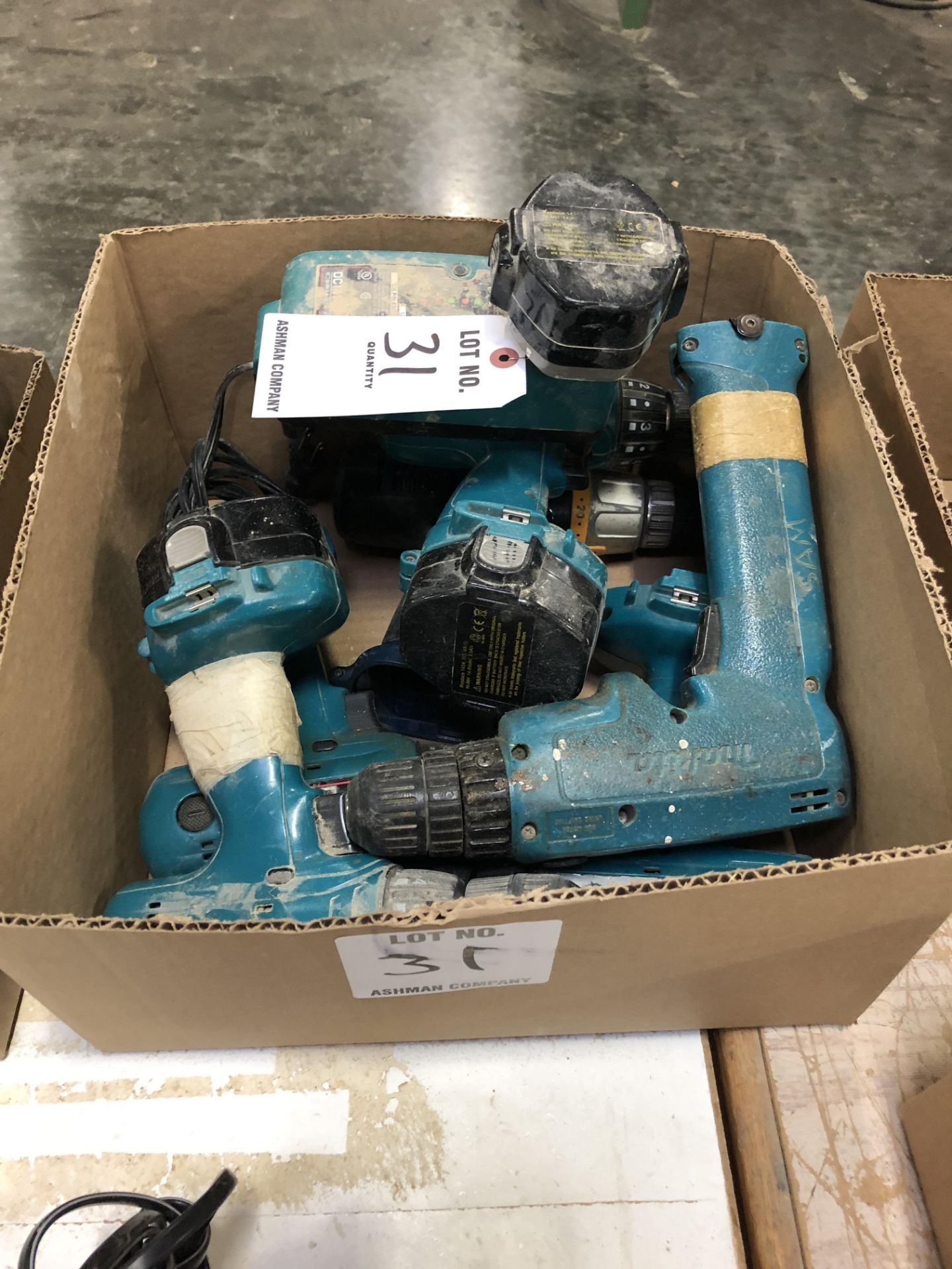 Lot: Makita Electric hand Tools & Chargers