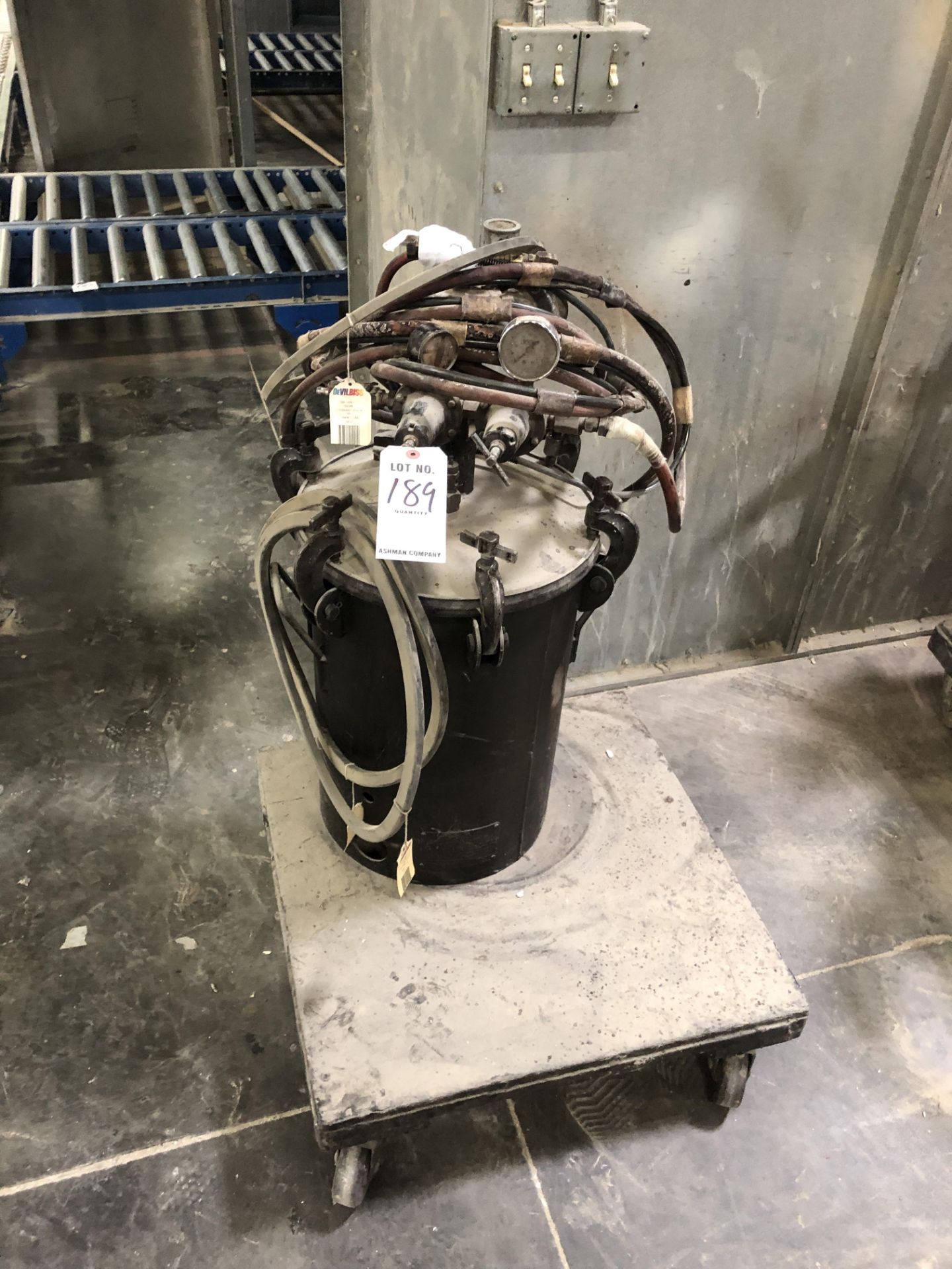 Lot: 2 Spraying Systems