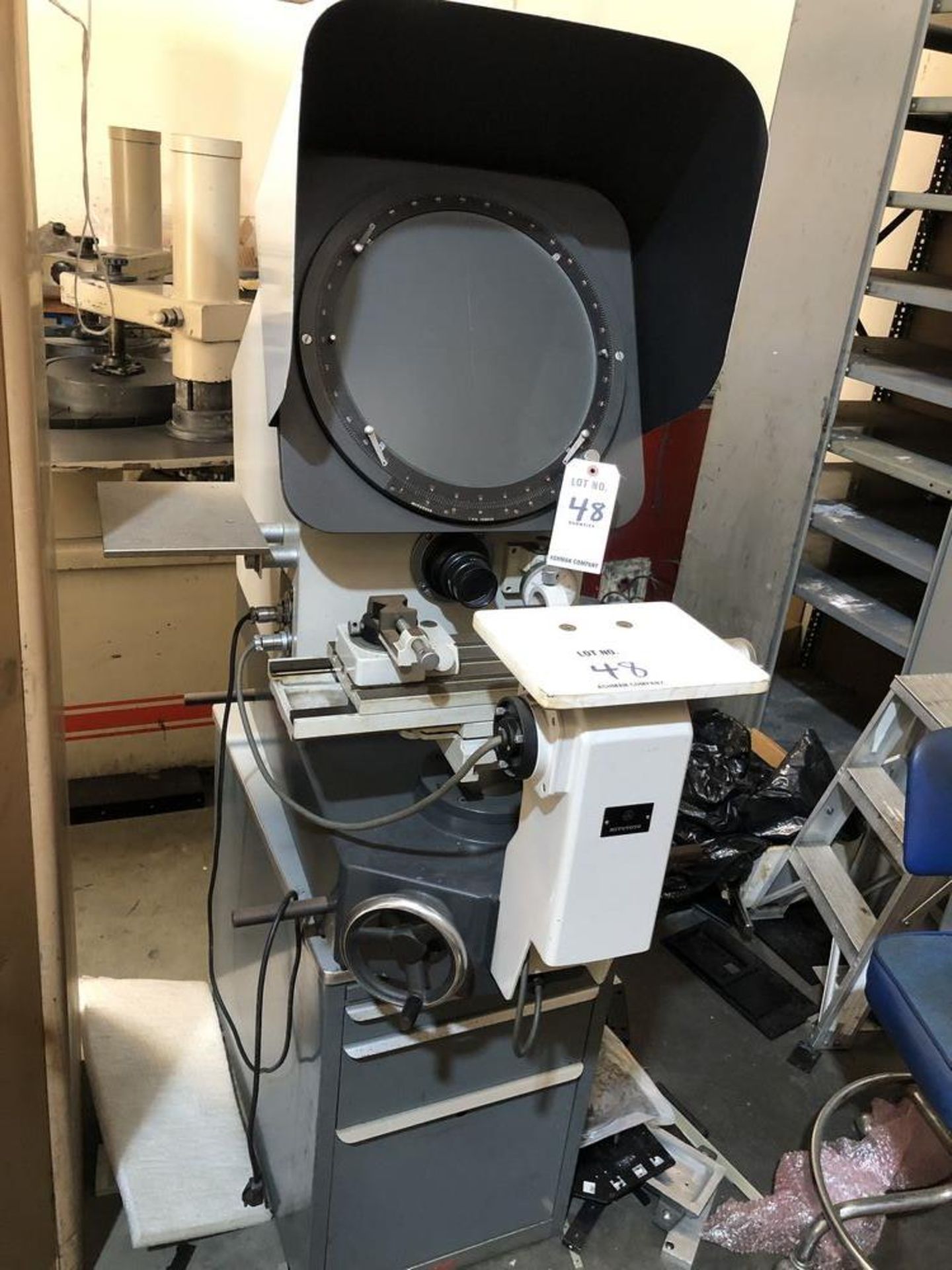 (1) MITUTOYO PH-350 OPTICAL COMPARATOR-S/N- 7033