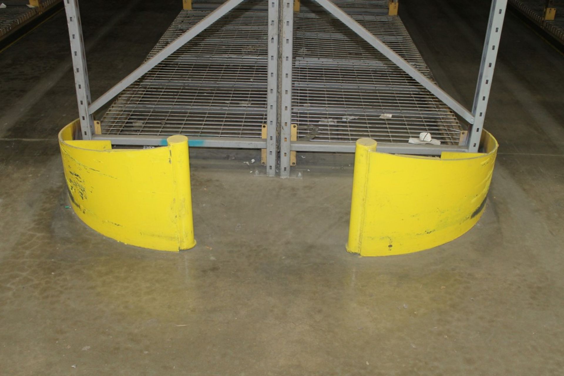 12 PCS OF HEAVY DUTY END OF AISLE GUARD - Image 2 of 2