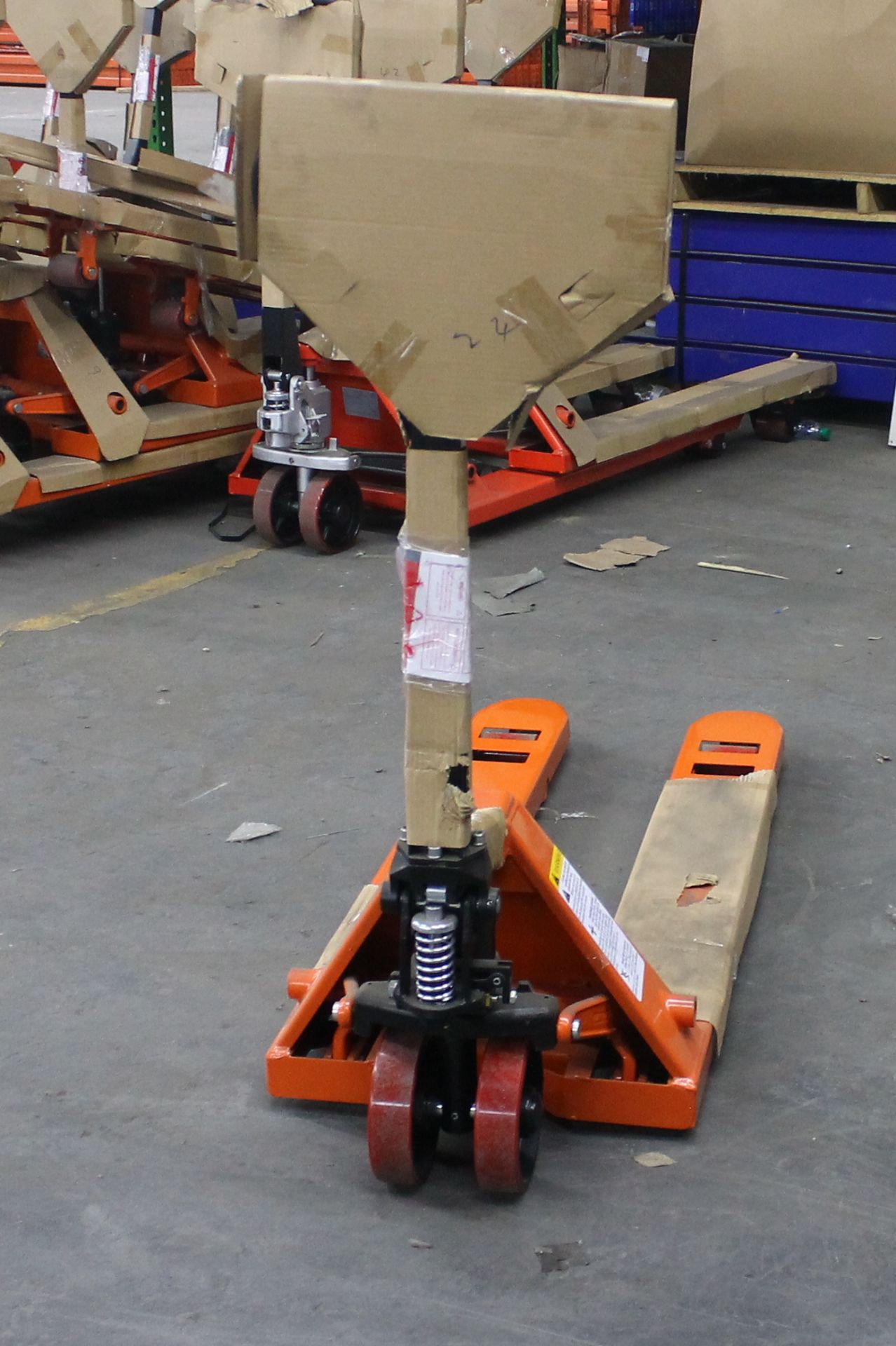 20"W X 48"L BRAND NEW NARROW PALLET JACK - Image 2 of 3