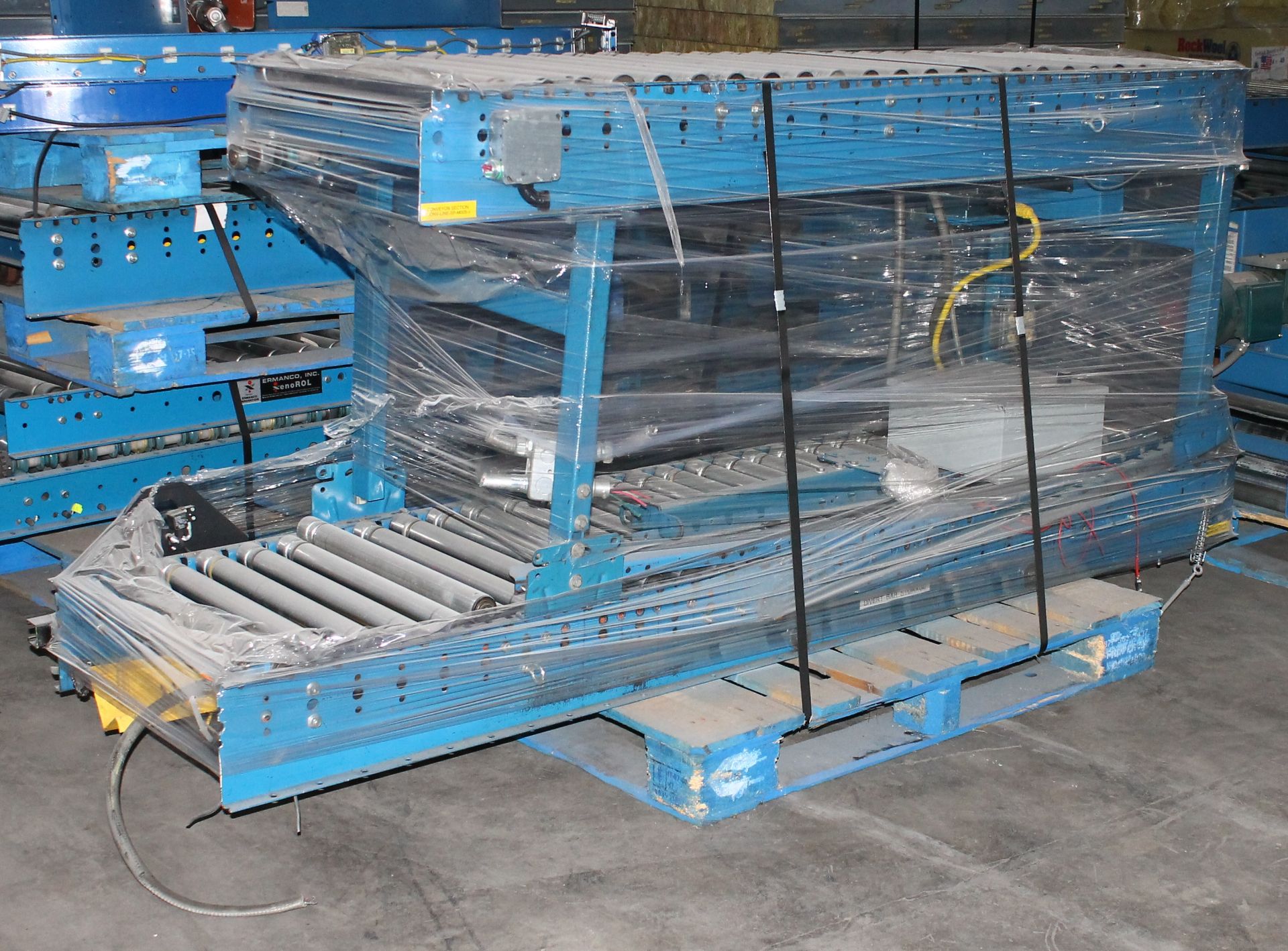 14 FT OF 24"W RAPISTAN POWERED CONVEYOR