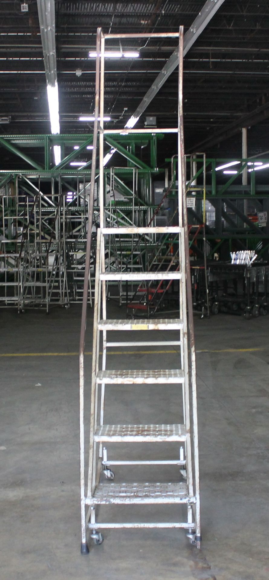 6 STEP ROLLING LADDER