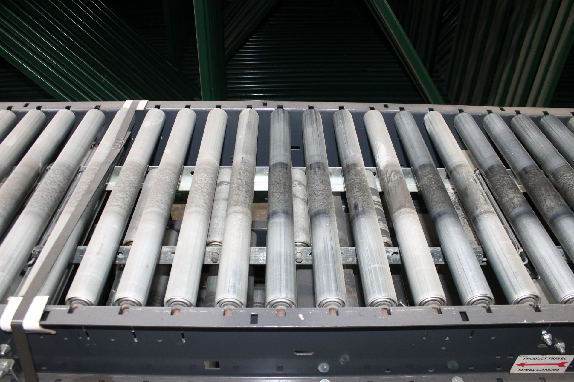 24 FT OF 26"W GRAVITY ROLLER CONVEYOR - Image 2 of 3