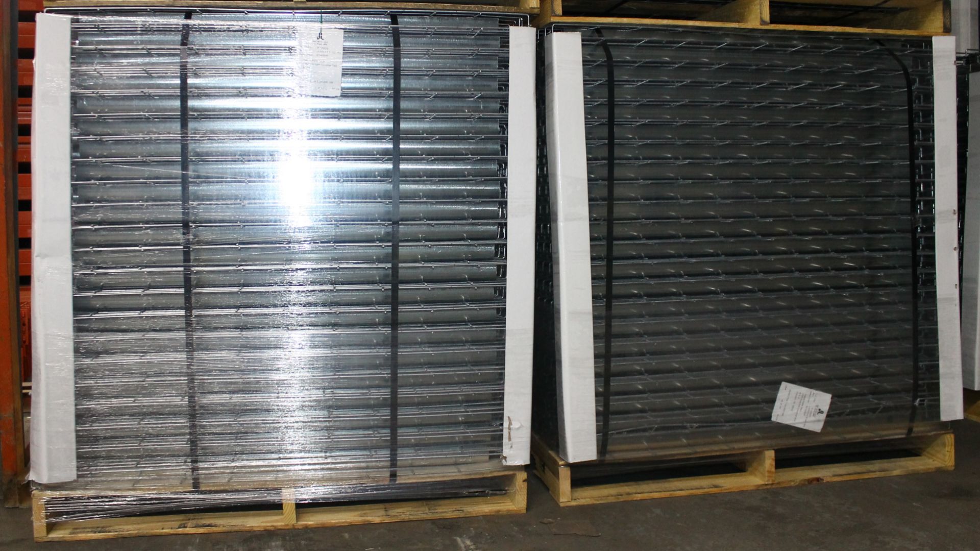 NEW 120 PCS OF STANDARD 42" X 53" WIREDECK - 2050 LBS CAPACITY