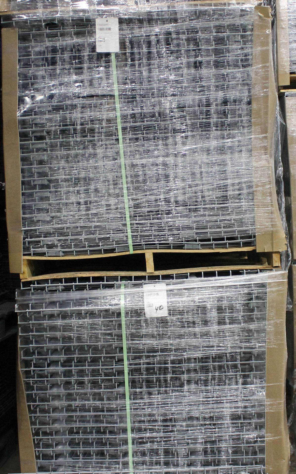 NEW 120 PCS OF FLARED 48" X 46" WIREDECK - 2500 LBS CAPACITY