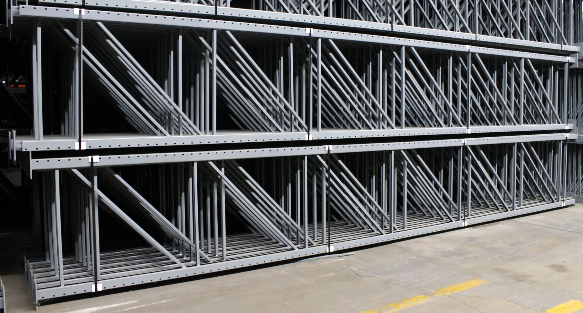 28 BAYS OF 24'H X 42"D X 144"L KEYSTONE STYLE PALLET RACKS - Image 3 of 4