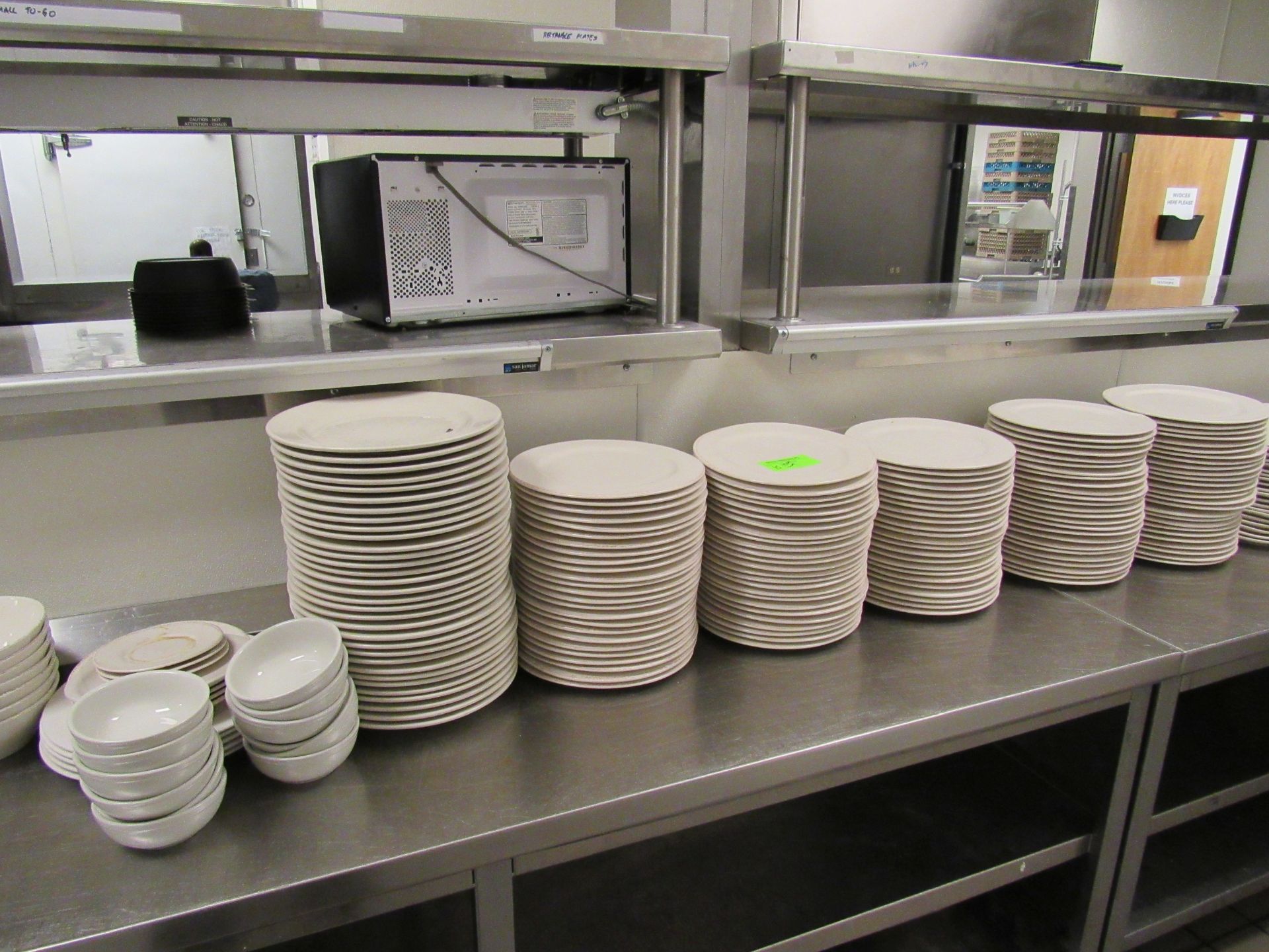 World Farmhouse china: 183 plates and 20 bowls