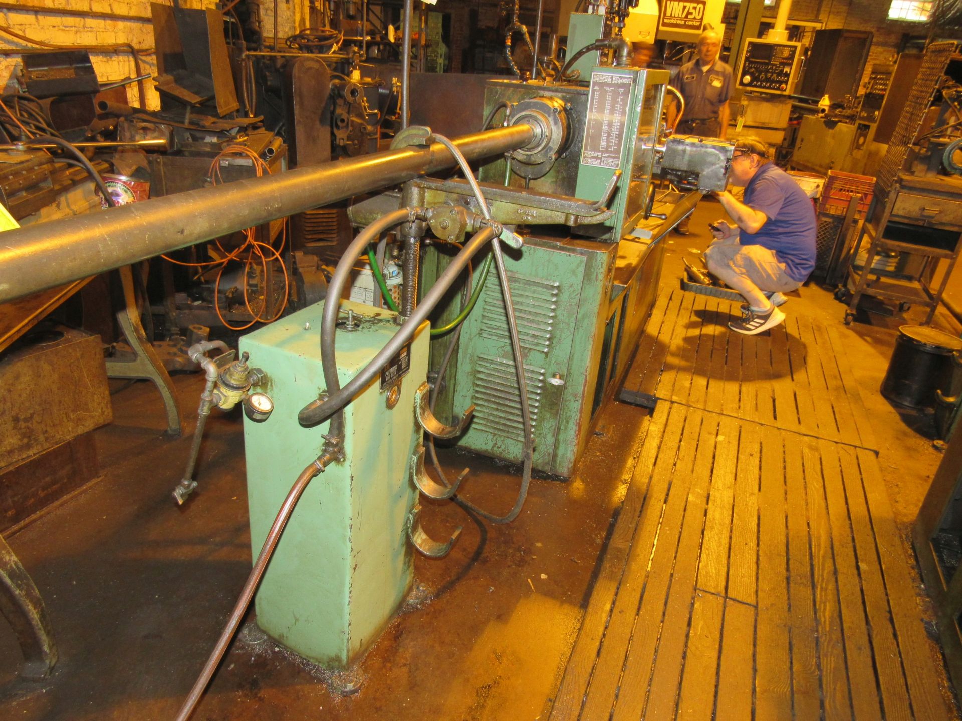 Logan model 450 collet lathe, 15" swing, 4' bed, tool post, tool turret, collet closing chuck - Image 5 of 7