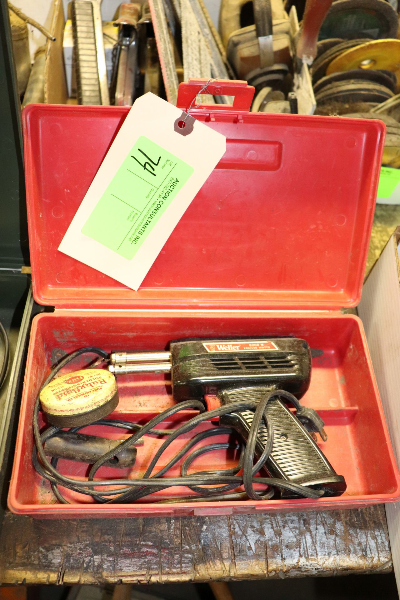 Weller 8200N soldering gun in case