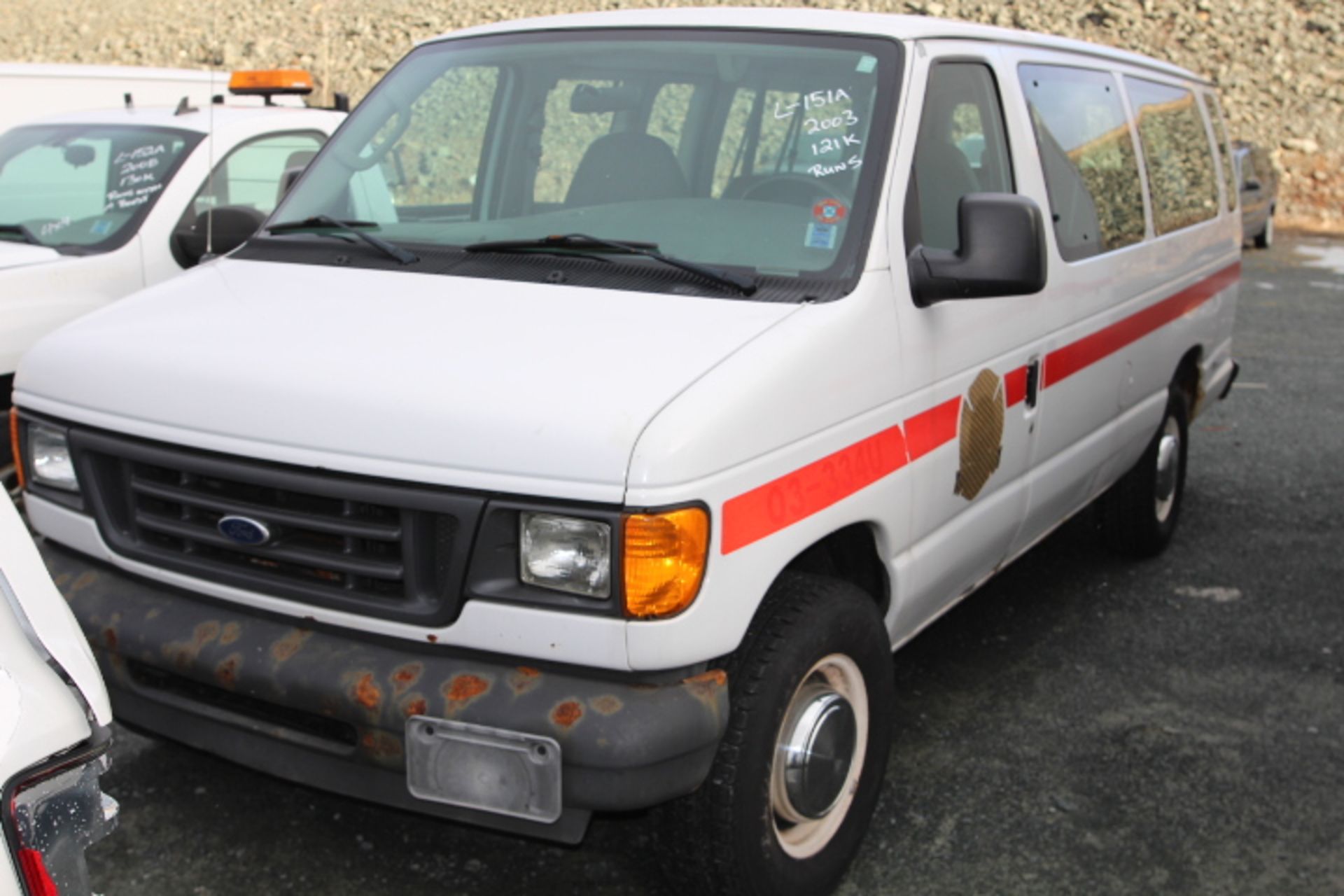 2003 Ford E3500 Super Duty Van