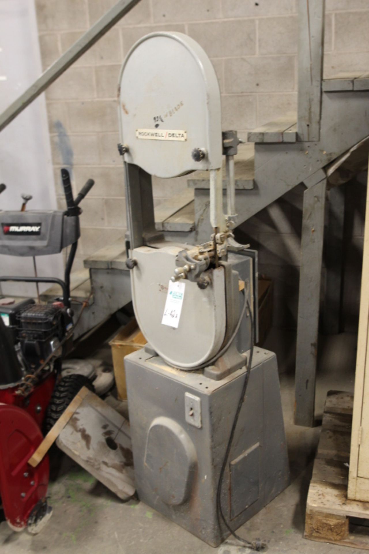 ROCKWELL DELTA BAND SAW - BROKEN TABLE MOUNT - Image 2 of 2