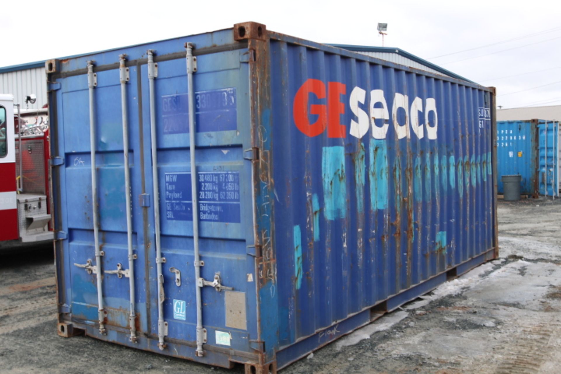 20' SHIPPING CONTAINER