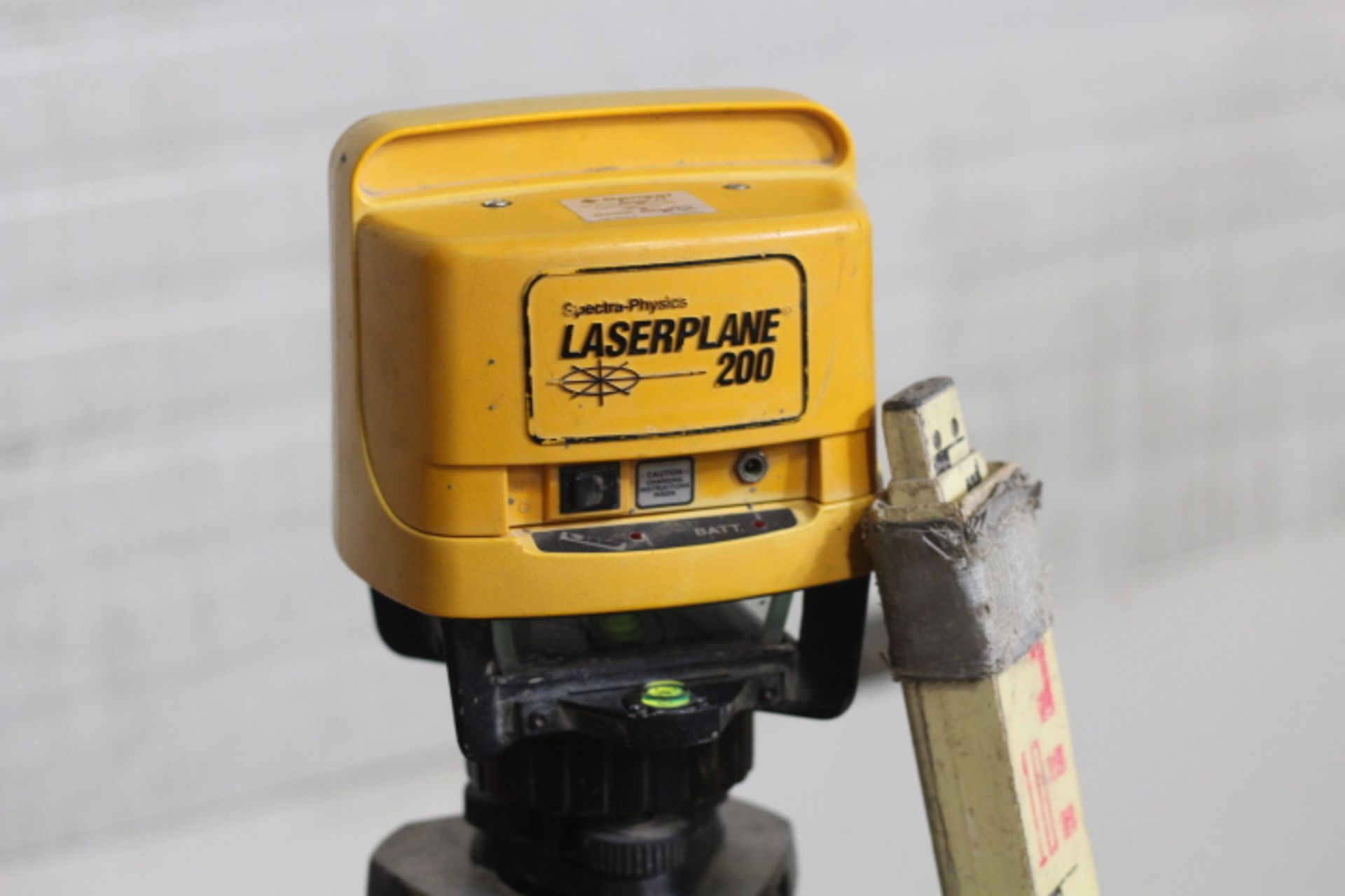 Laserline Level with Stand and Measurement Rod - Image 2 of 2