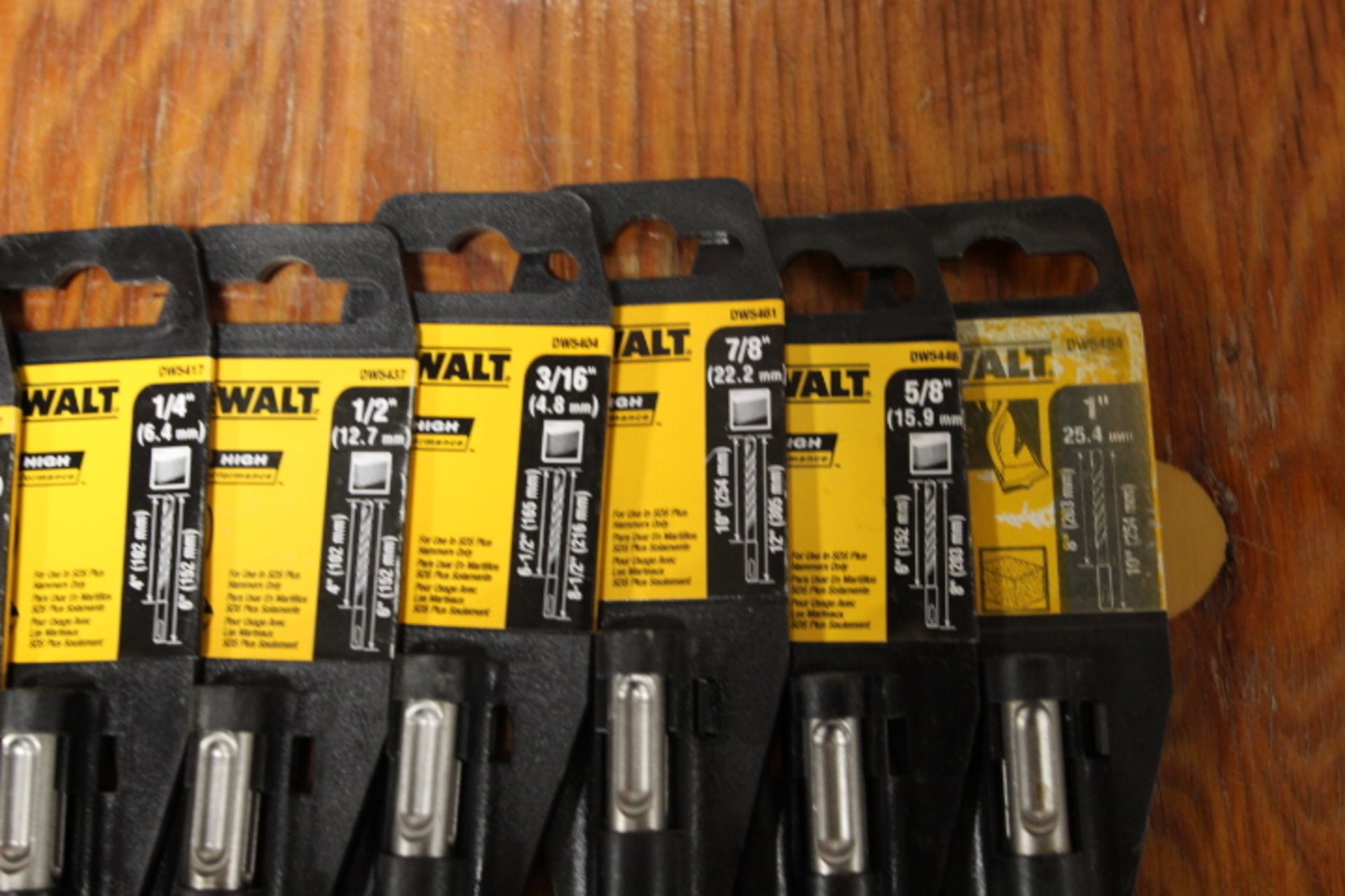 LOT OF 11 NEW DEWALT,SDS & MASONARY DRILL BITS VARIOUS SIZES AND LENGHTS - Image 3 of 3