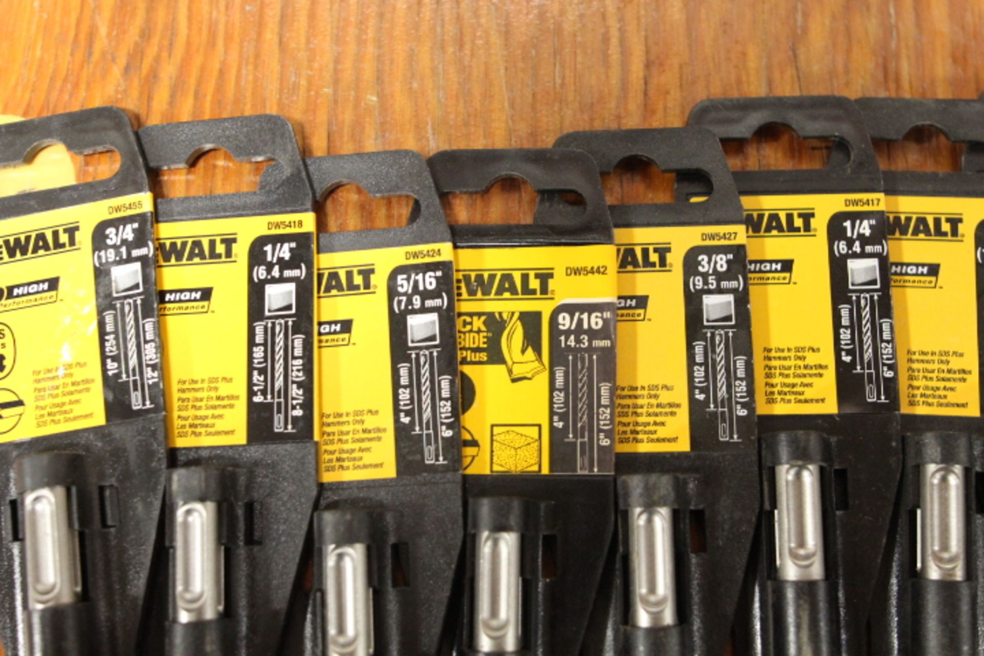 LOT OF 11 NEW DEWALT,SDS & MASONARY DRILL BITS VARIOUS SIZES AND LENGHTS - Image 2 of 3