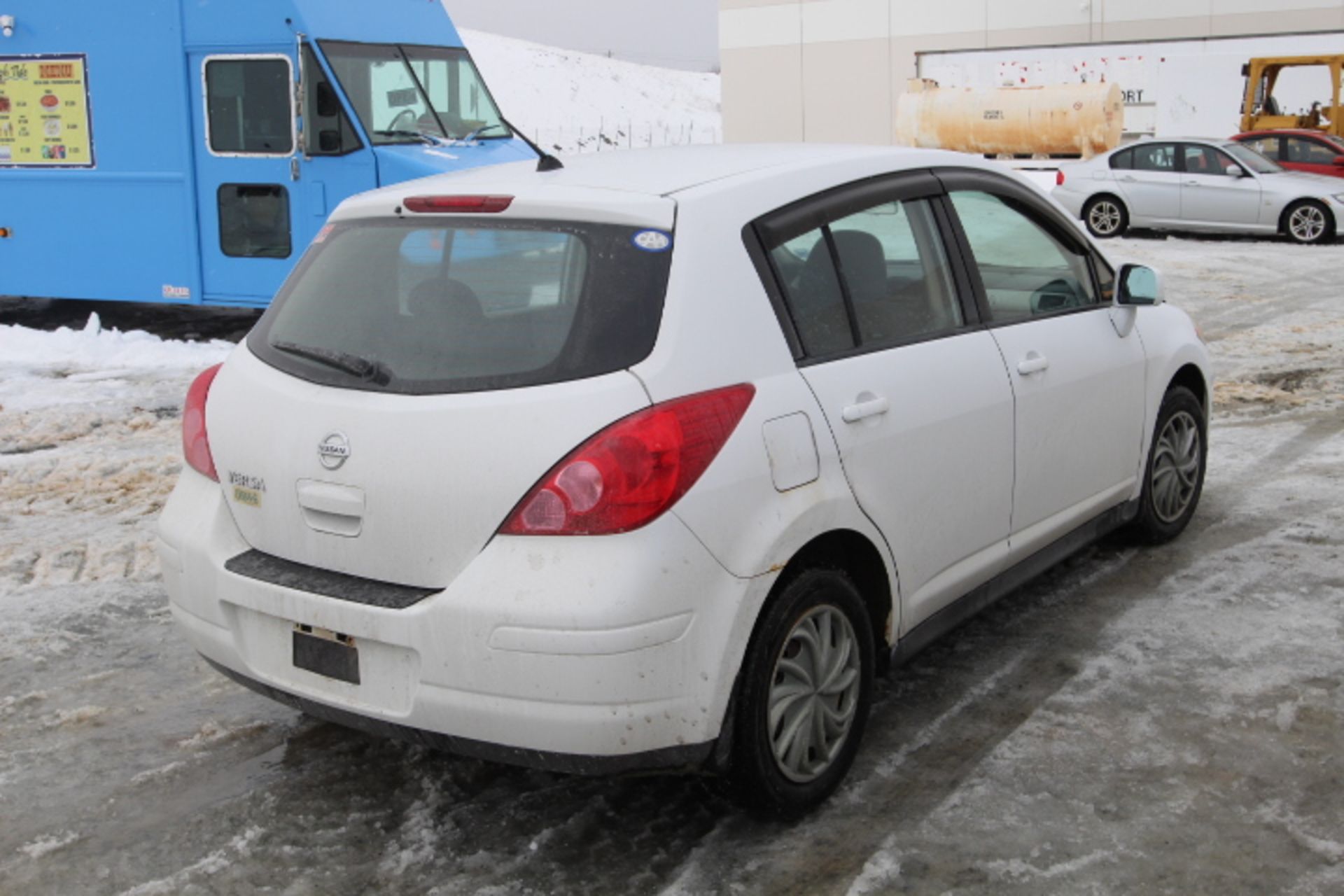 2008 NISSAN VERSA HATCH - Image 3 of 6