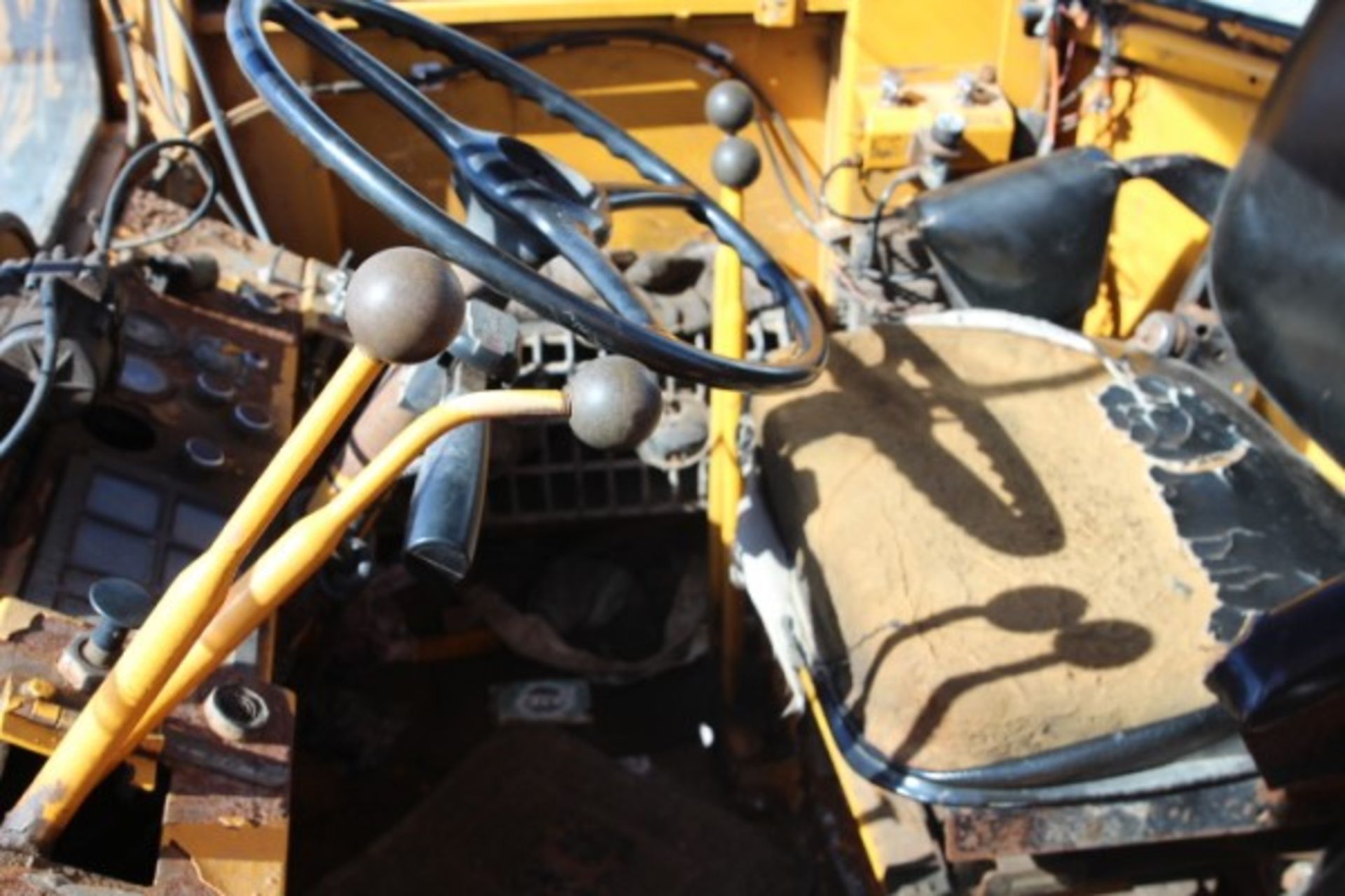 * DRESSER 530 PAYLOADER* - Image 6 of 6