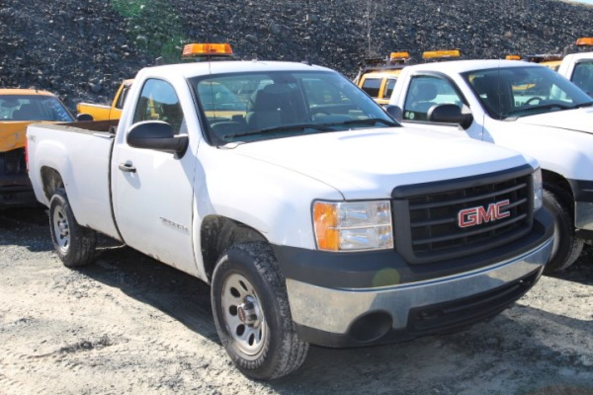 2008 GMC SIERRA - Image 2 of 6