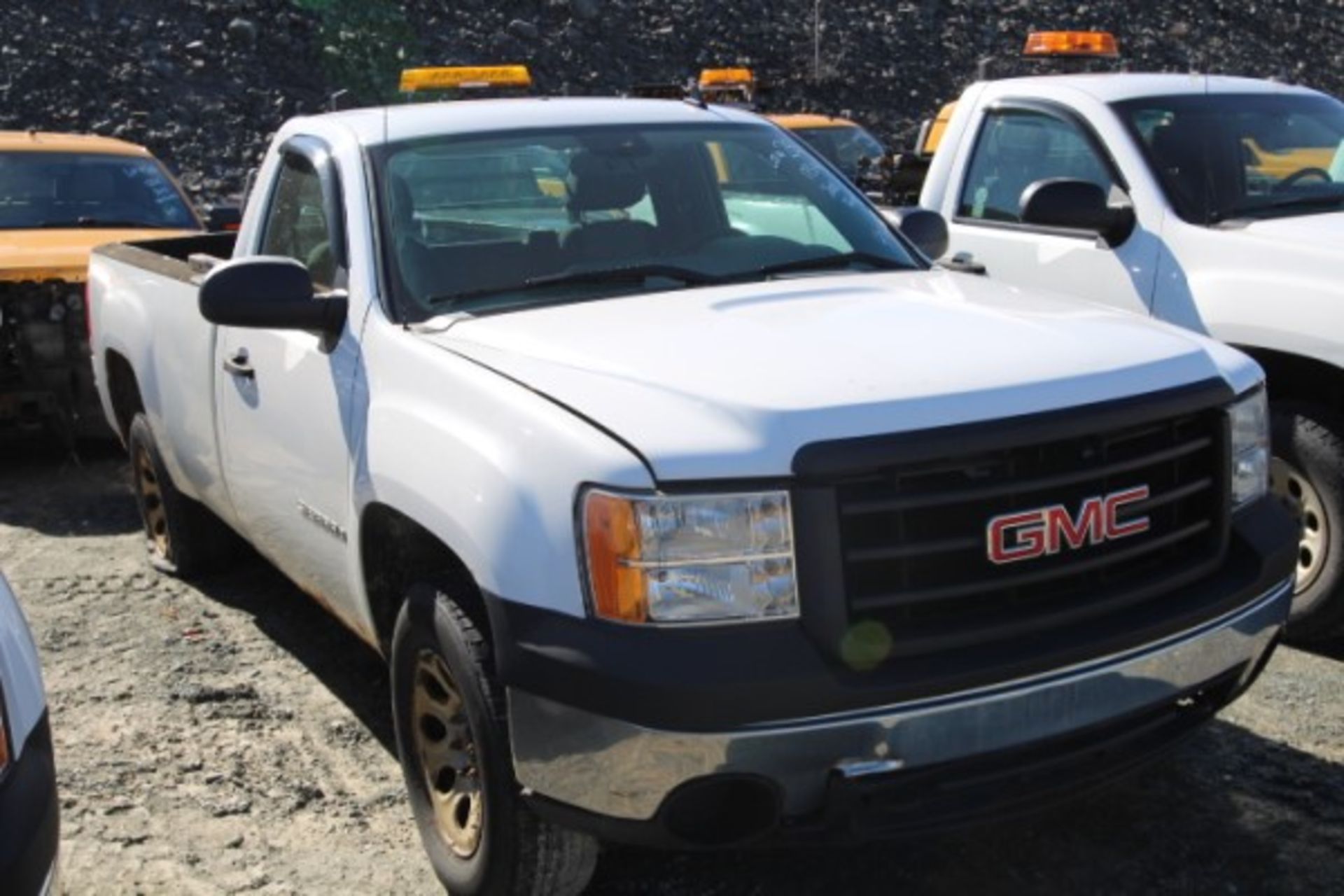 2008 GMC SIERRA - Image 2 of 5