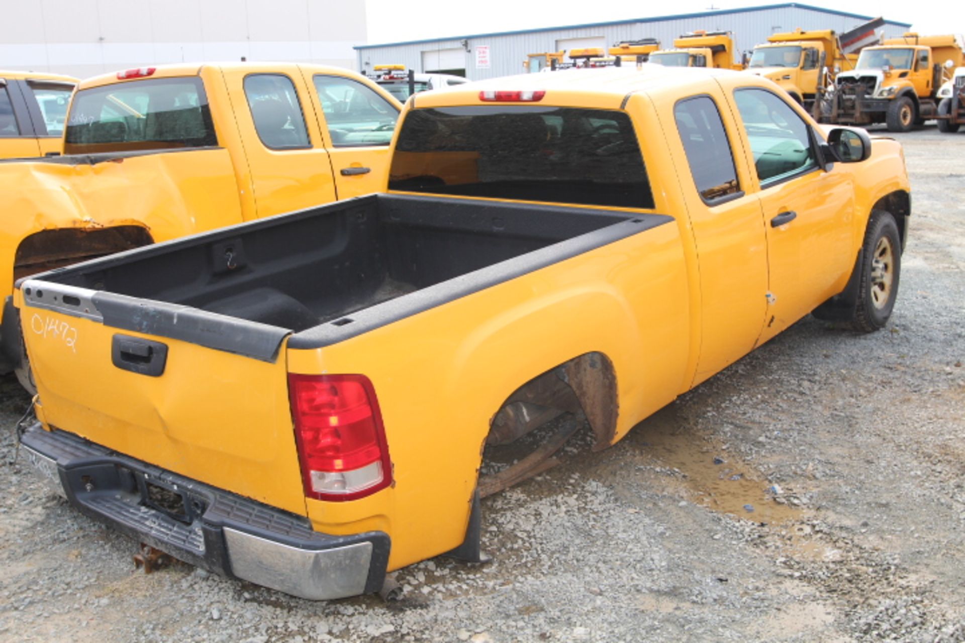 *2009 GMC SIERRA* - Image 3 of 5