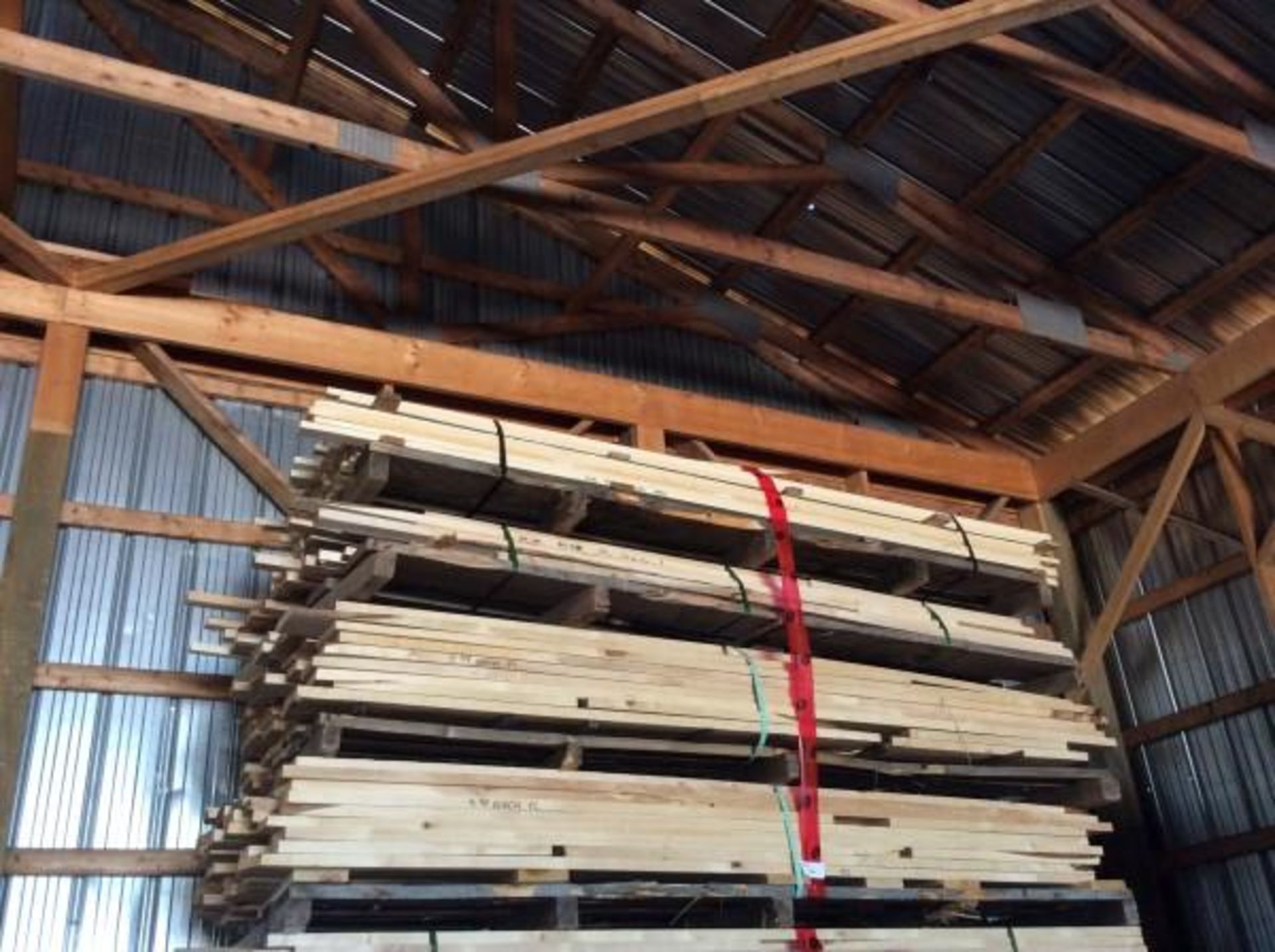 4 LIFTS OF 2 RED MAPLE AND 2 BIRCH BOARDS 8'L 1"T 1-6" W APROX 350 PCS - E