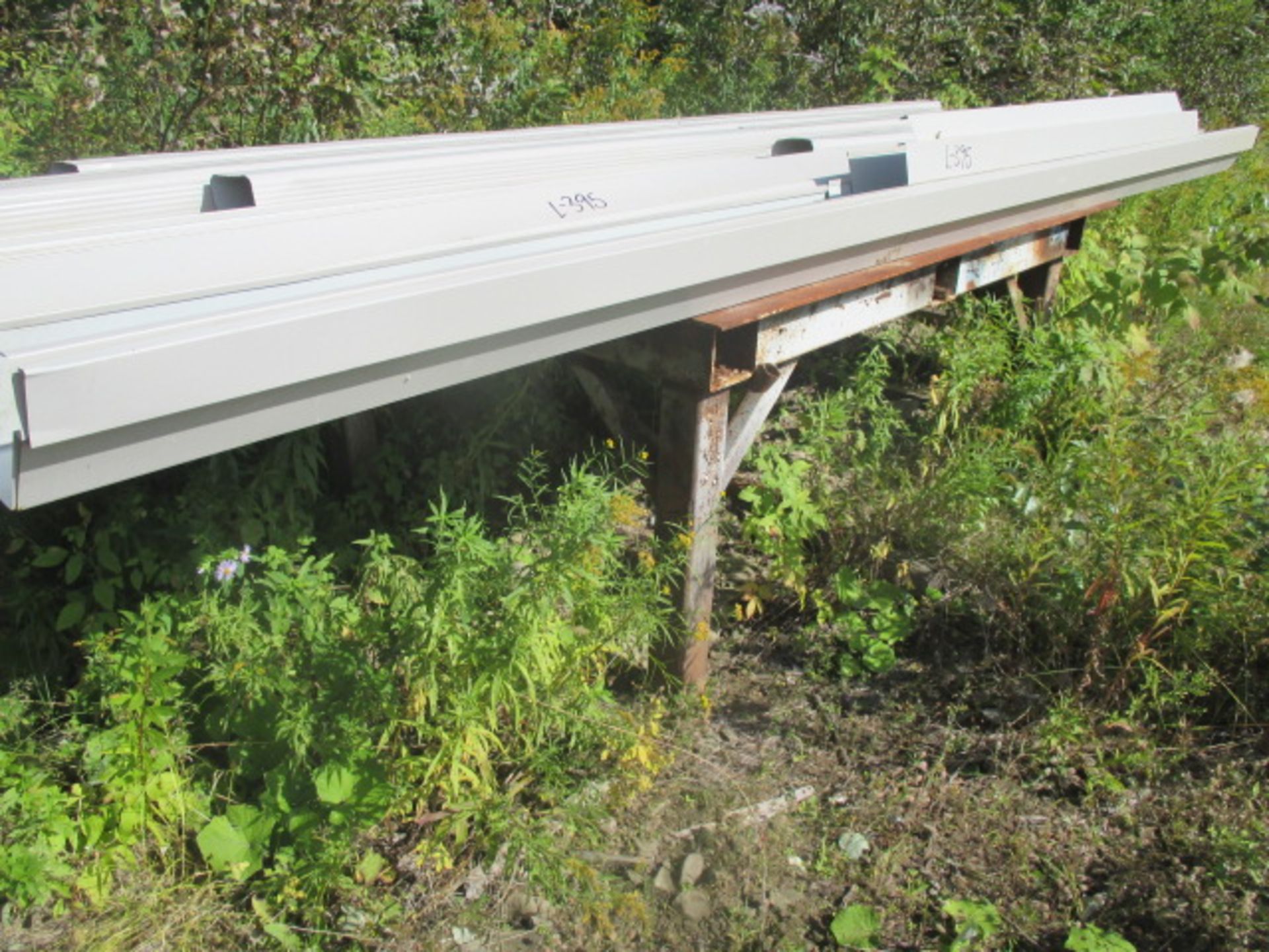 Approx 50-60 Sheets of Siding and 30 - 40 sheets of Galvanized Roofing Gutters - Image 6 of 6