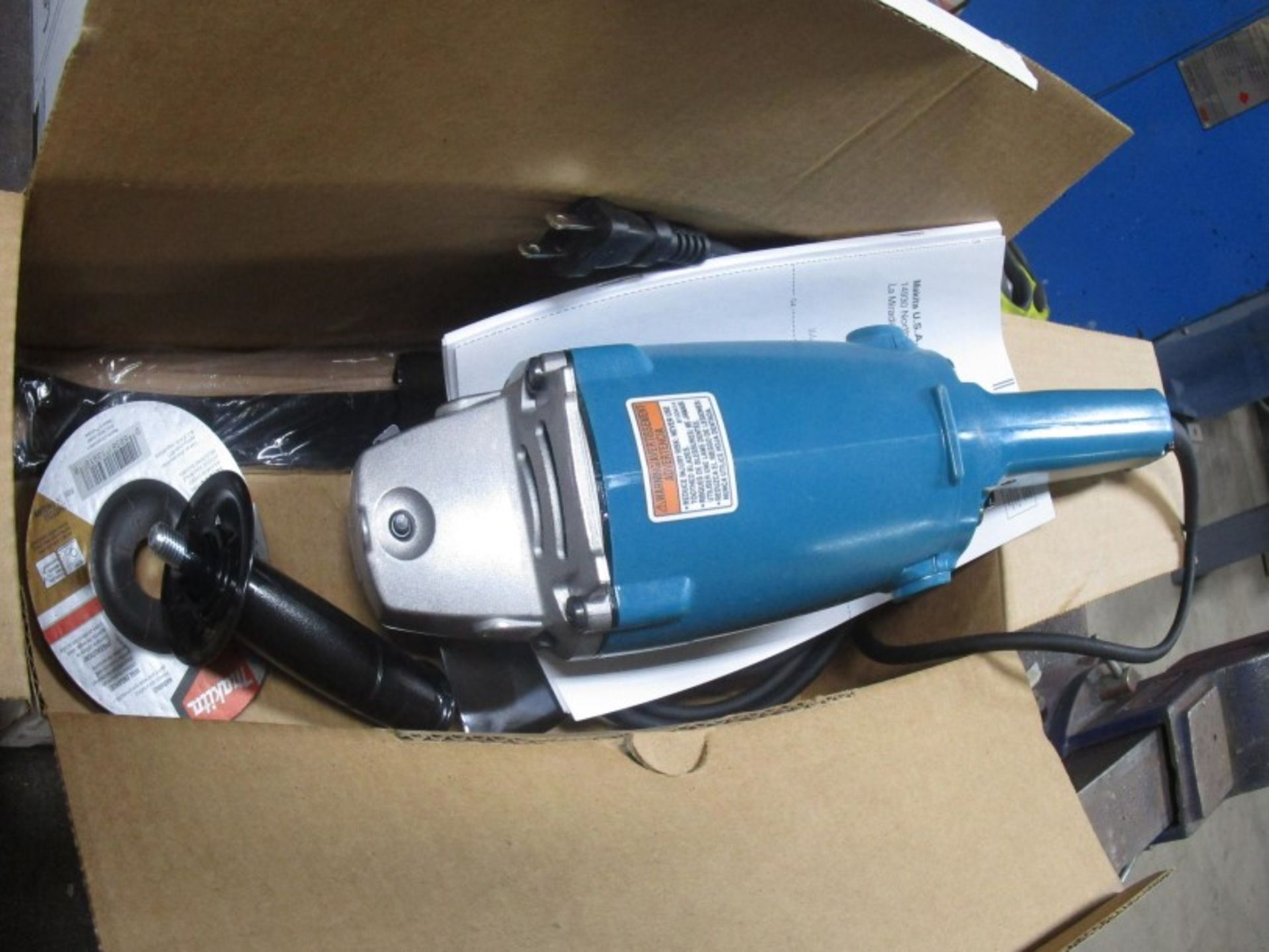 Makita 4 1/2" Angle Grinder