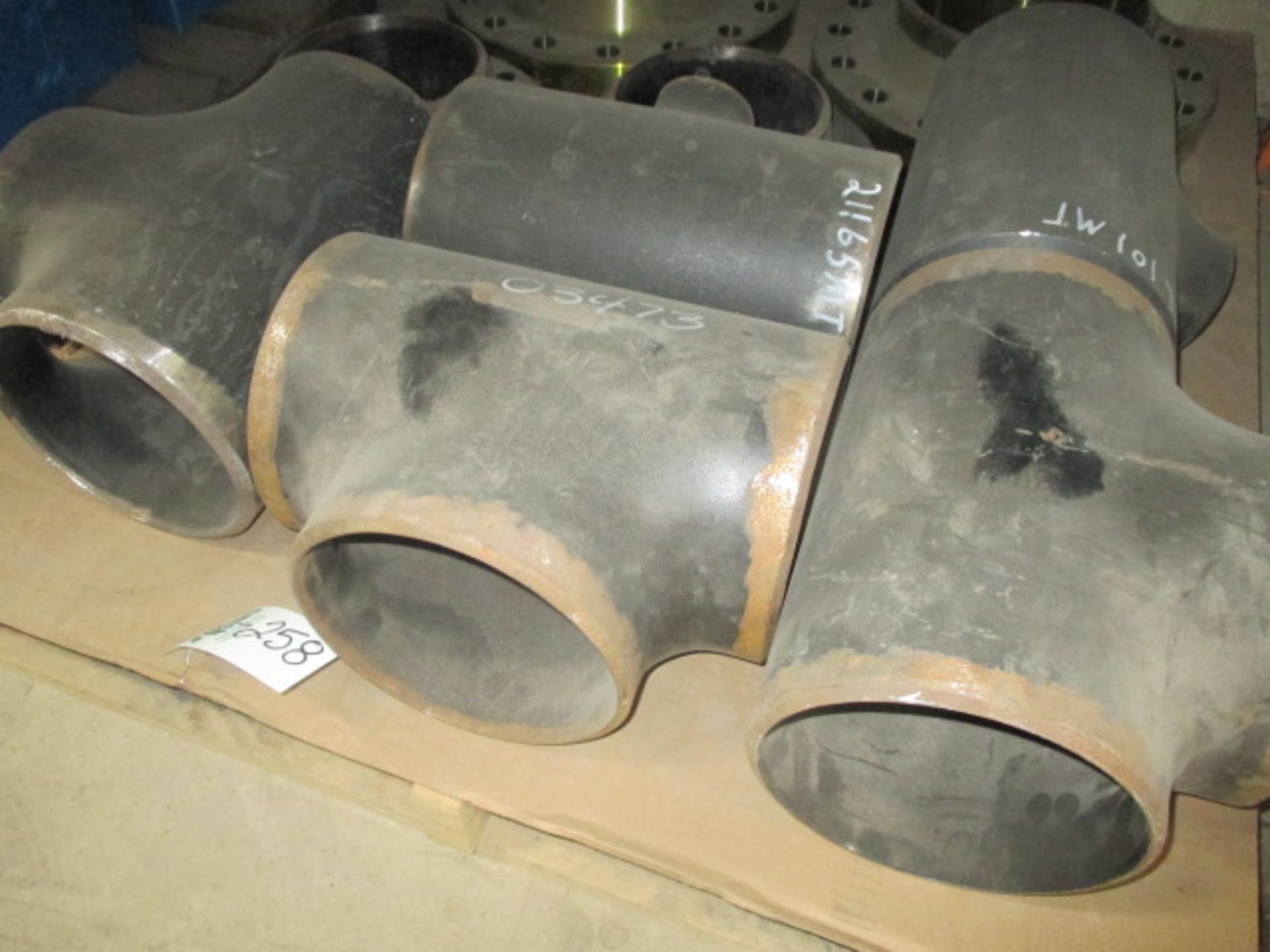 Skid lot of Various Pipe "Ts" and End Flanges 8" - Image 2 of 2