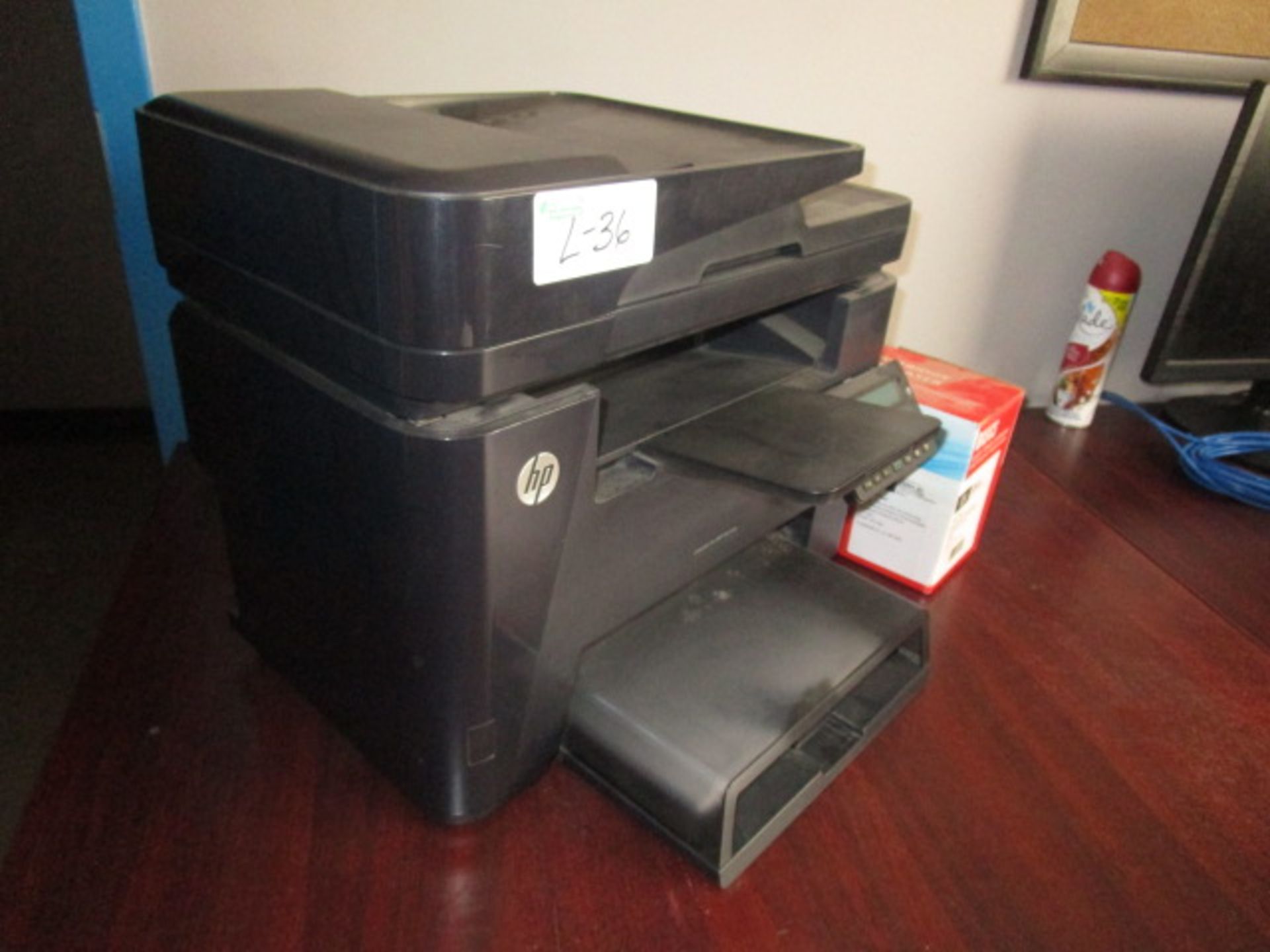 Complete Office Desk, 3 Chairs, 2 Door Filing Cabinet, HP Printer - Image 2 of 6