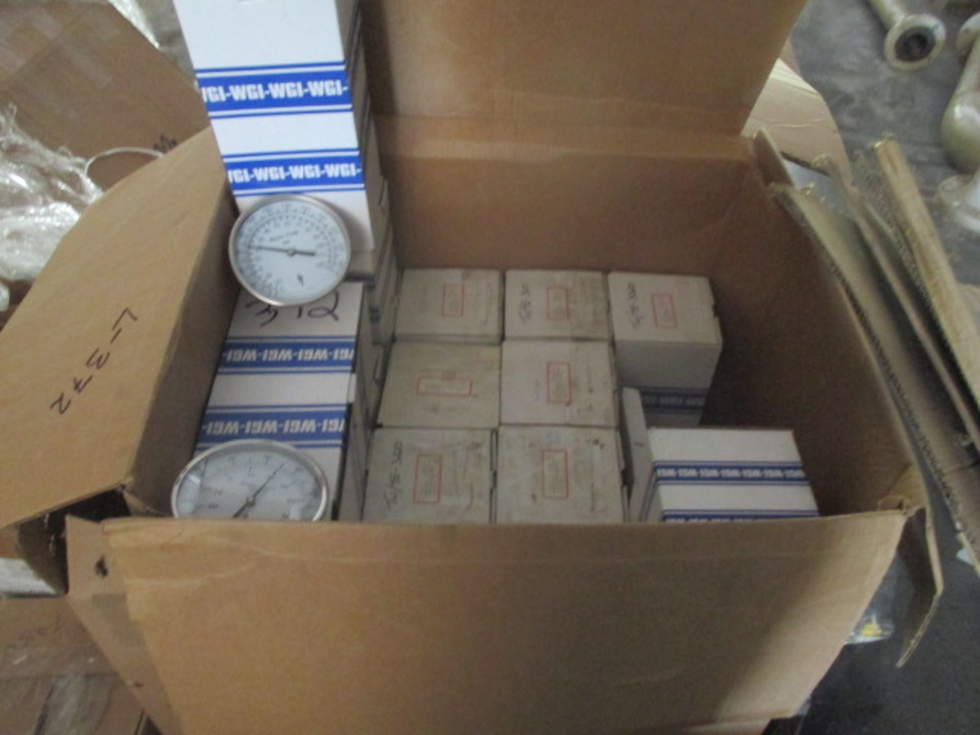 Box lot of Temperature Gauges x Approx 22 - Image 3 of 3