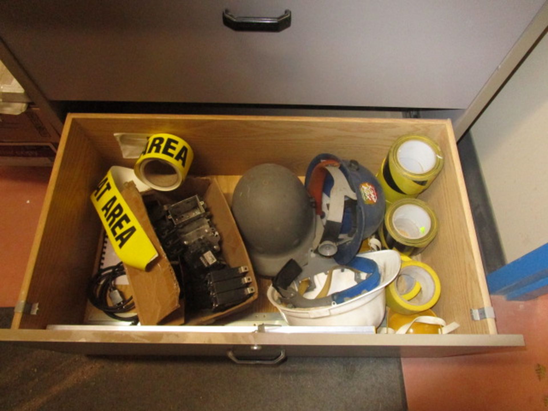 2 Drawer Filing Cabinet and Contents - Image 2 of 3