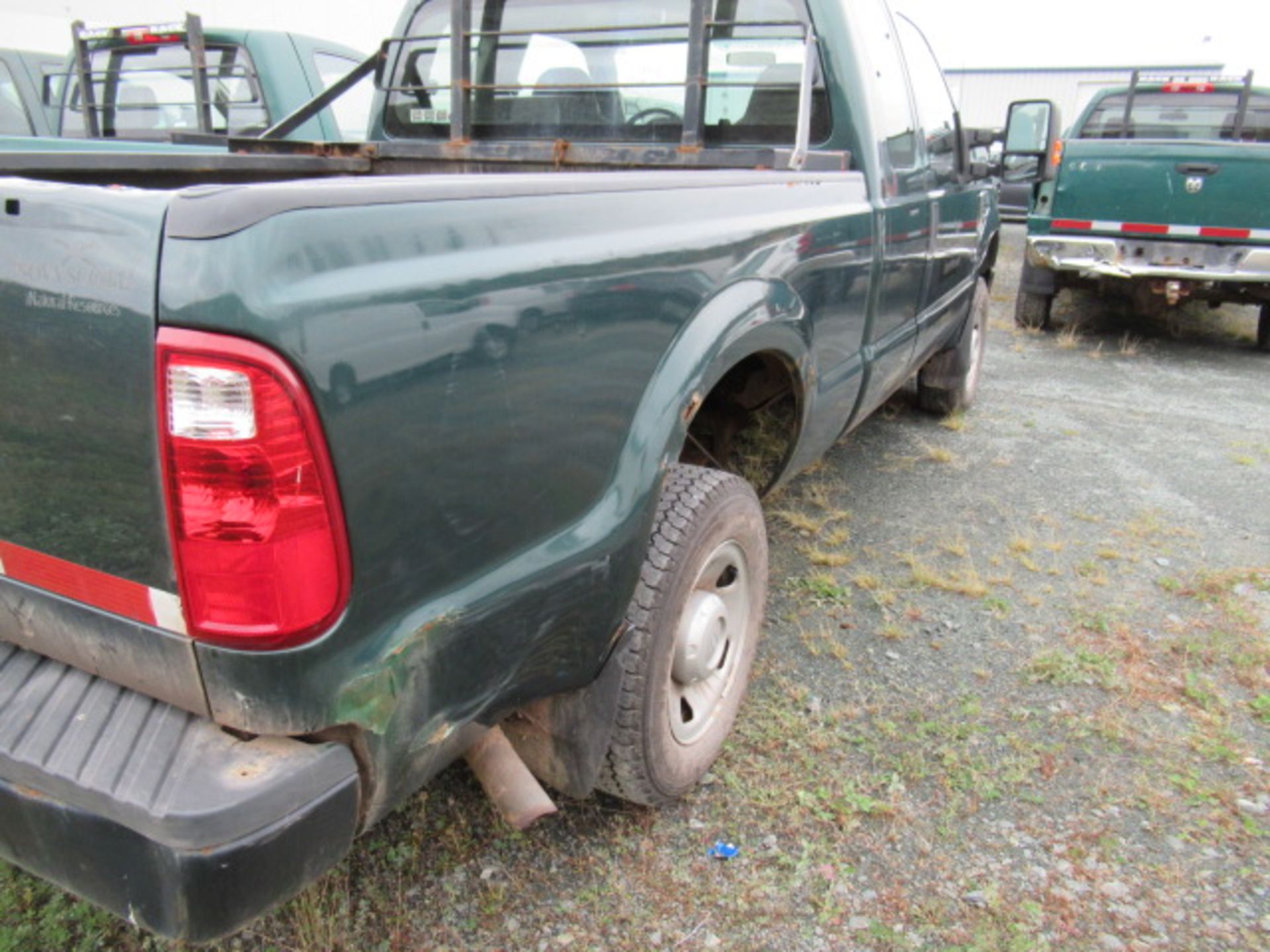 * 2010 FORD F250 - Image 3 of 4