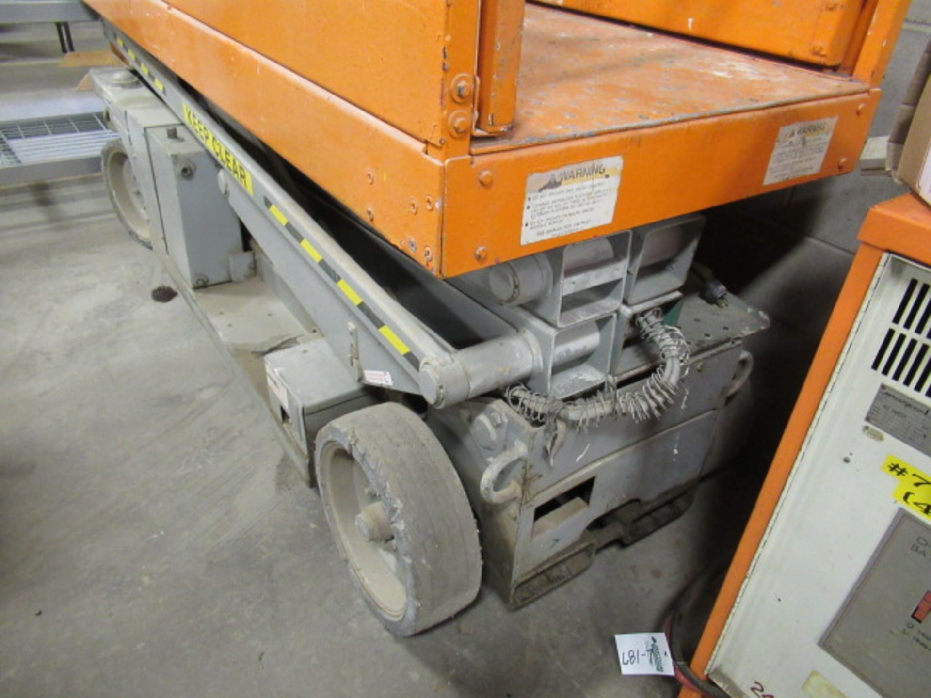 Approx 20' Extended Platform Scissor Lift Electric - Image 2 of 3