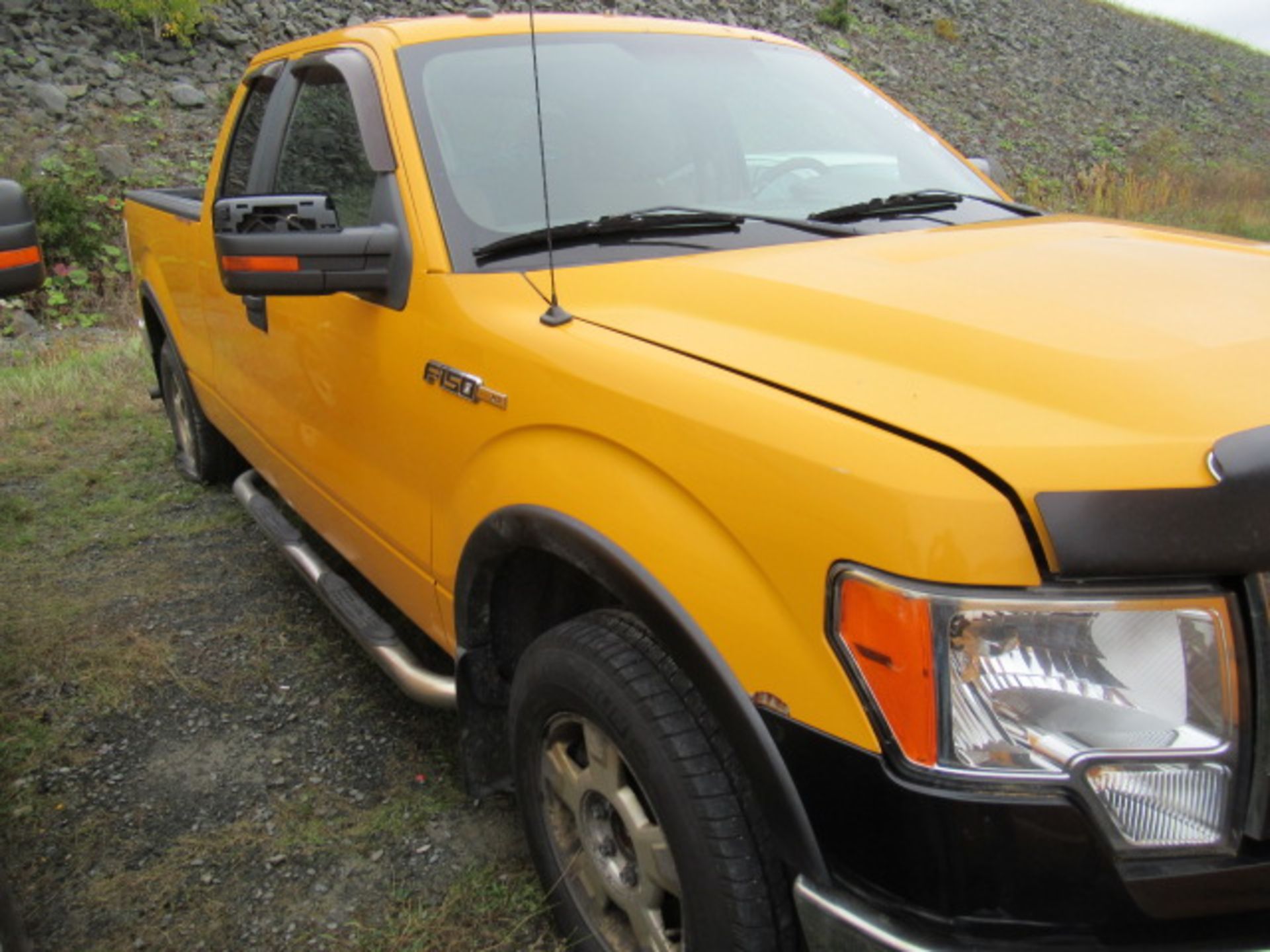 * 2010 FORD F150 - - Image 4 of 4